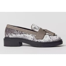 Seychelles Final Call Velvet Loafer Taupe Greige Size 9.5/10 NIB Leather Sleek