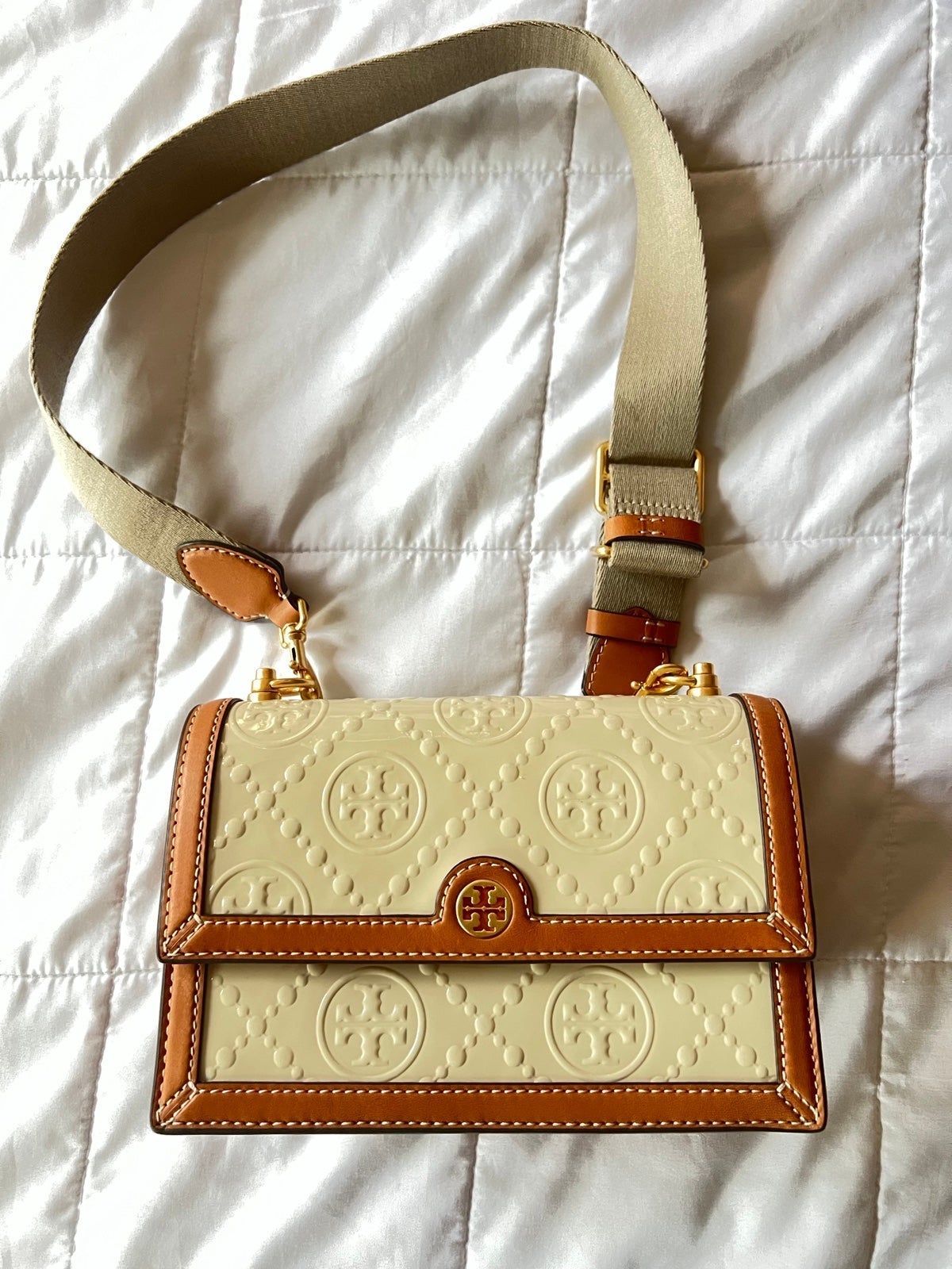 First Impressions: Tory Burch T Monogram Jacquard Tote Bag In Navy 