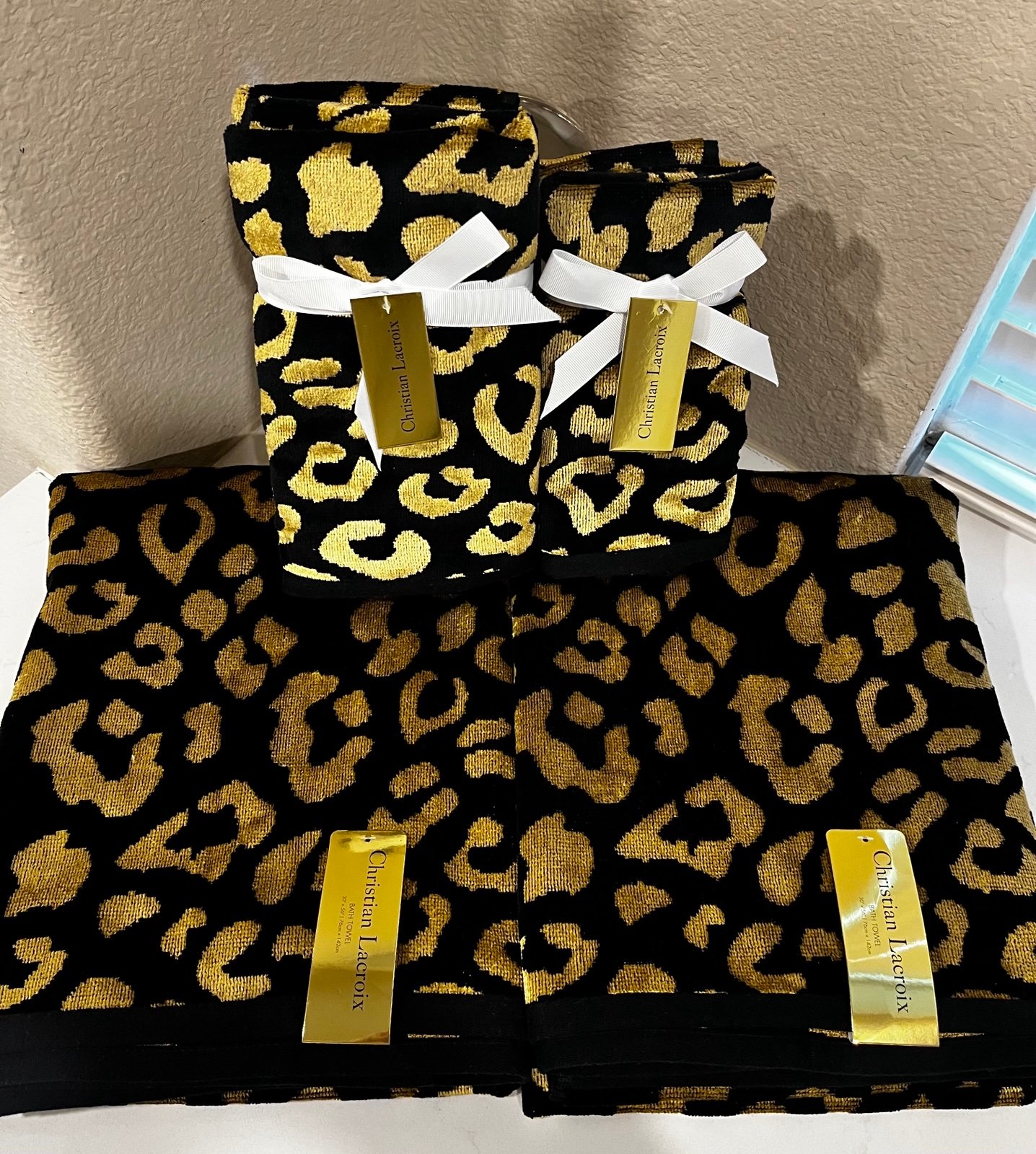 6-NWT CHRISTIAN LACROIX BLACK & GOLD LEOPARD DESIGN REVERSIBLE TOWEL SET