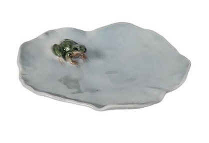 Royal Copenhagen Green Frog White Lily Pad #2477 small Dish Porcelain