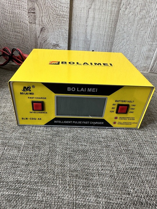 Battery Fast Charger Automatic 6/8/12/14/16/24V Adjustable Voltage Maintainer