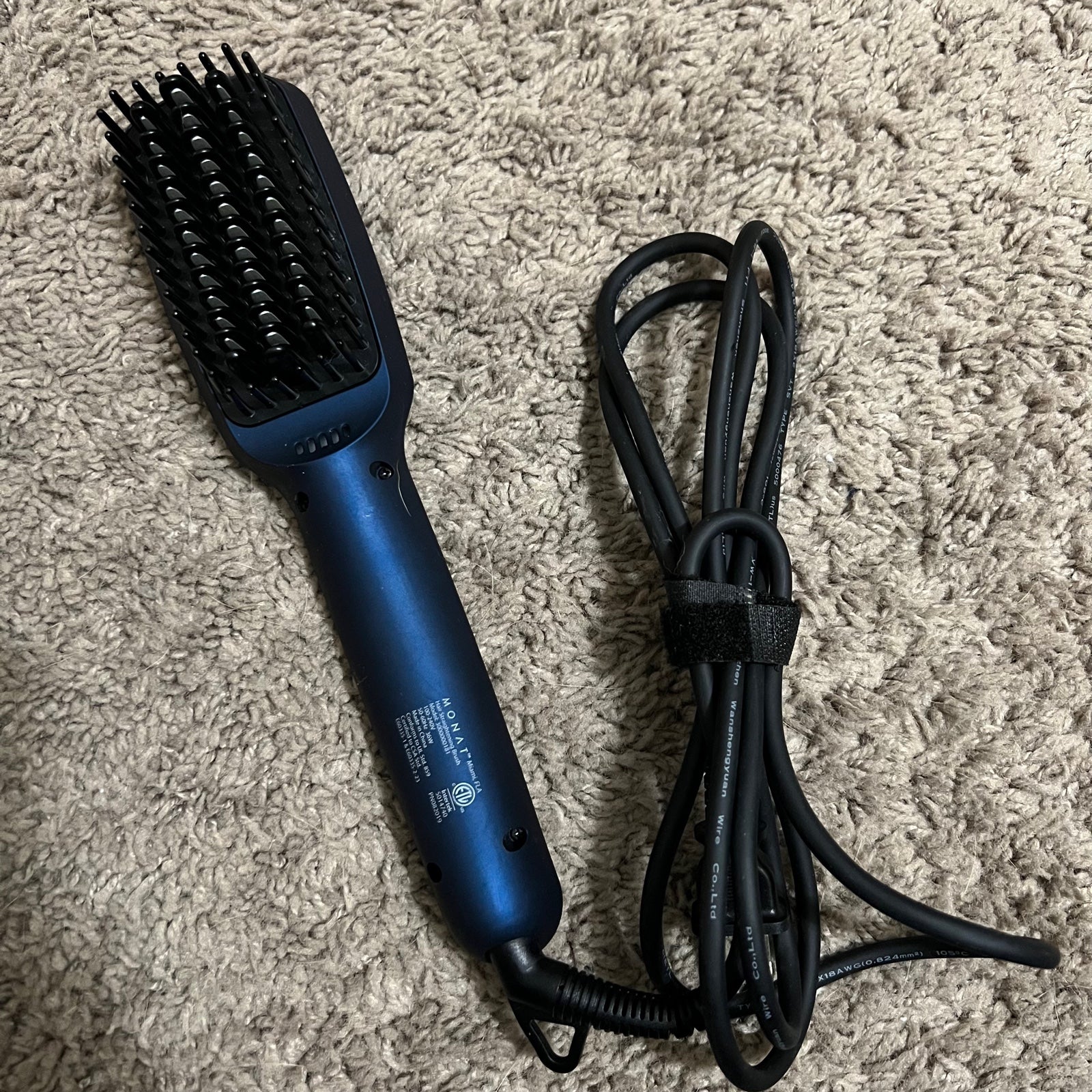 Monat Limited Edition Branded 2-in-1 Ionic Straightening Brush