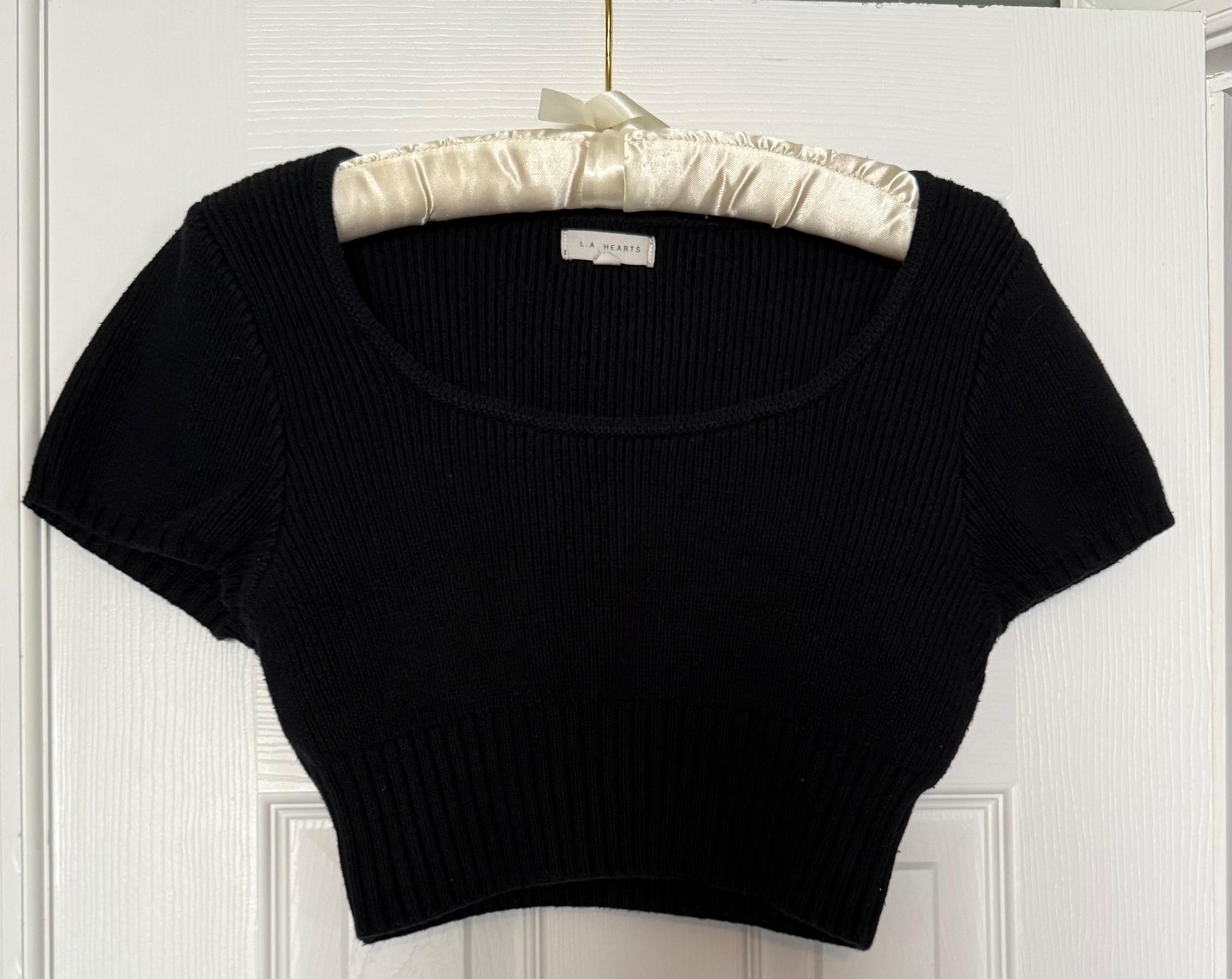 Black Cropped Black Sweater from LA Hearts