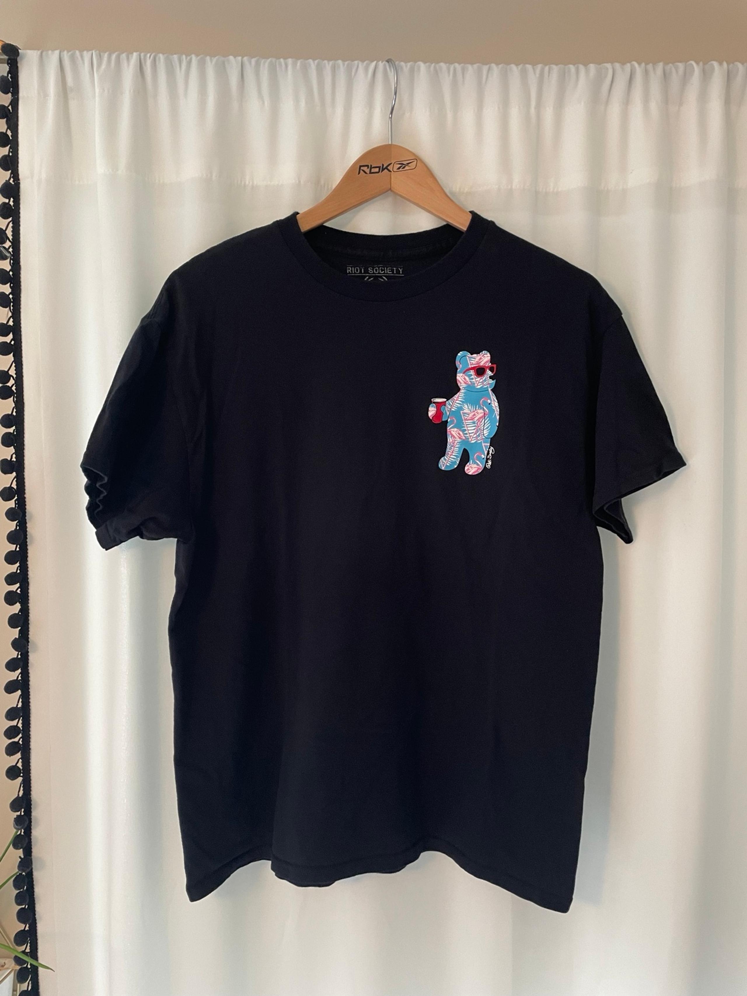Riot Society black graphic t shirt bear short sleeve tee men's L large summer
