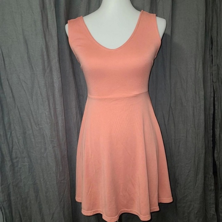Dream dress Dream dress Color apricot Size small