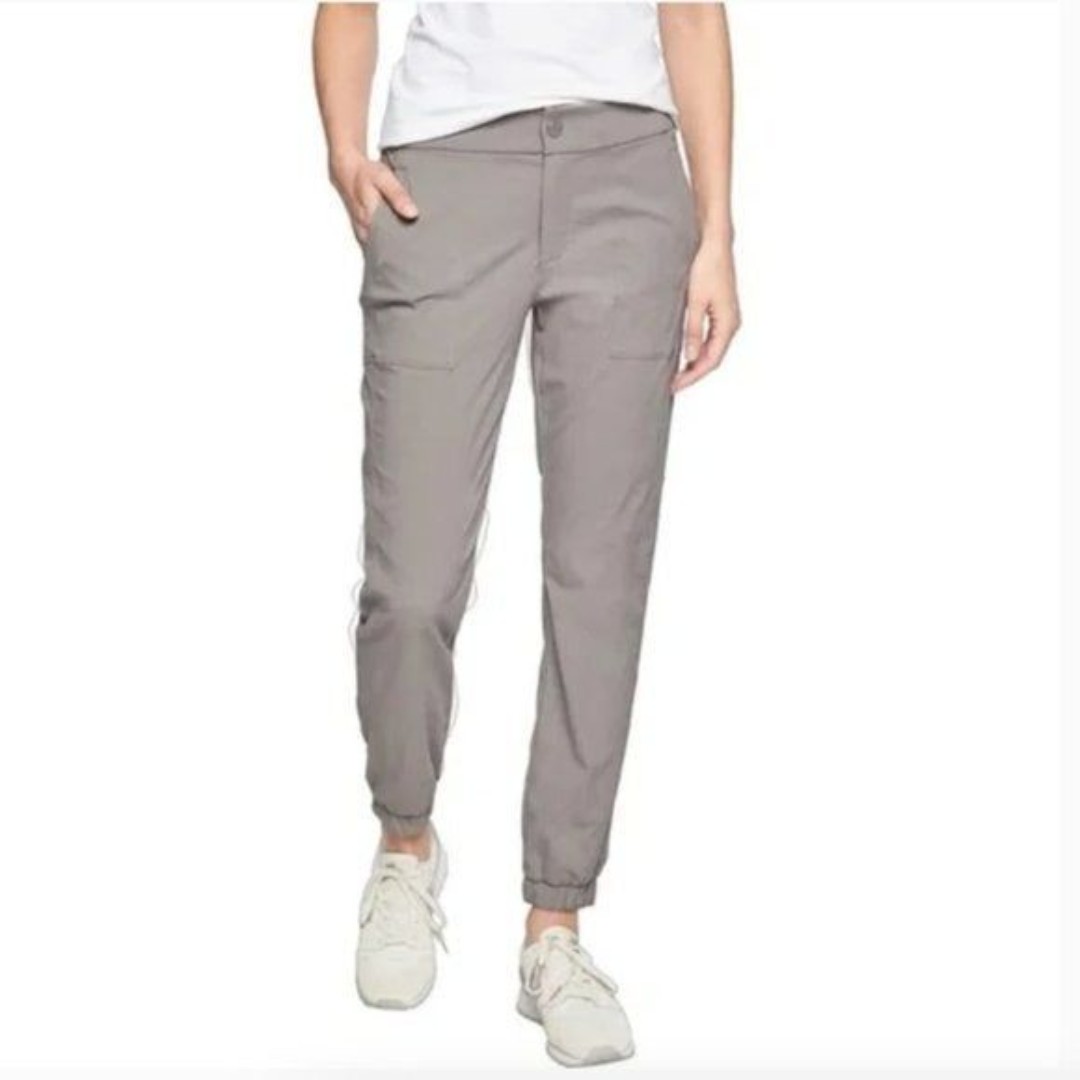 Athleta Trekkie Jogger 2.0 Light Gray Mid Rise Pants 6