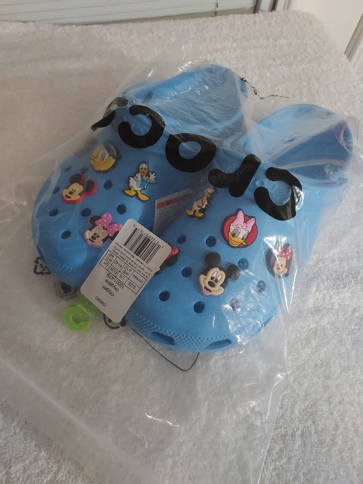 NWT WMNS CROCS SIZE 10 DISNEY DAISY, MICKEY, DONALD, MINNIE BLUE CLOG