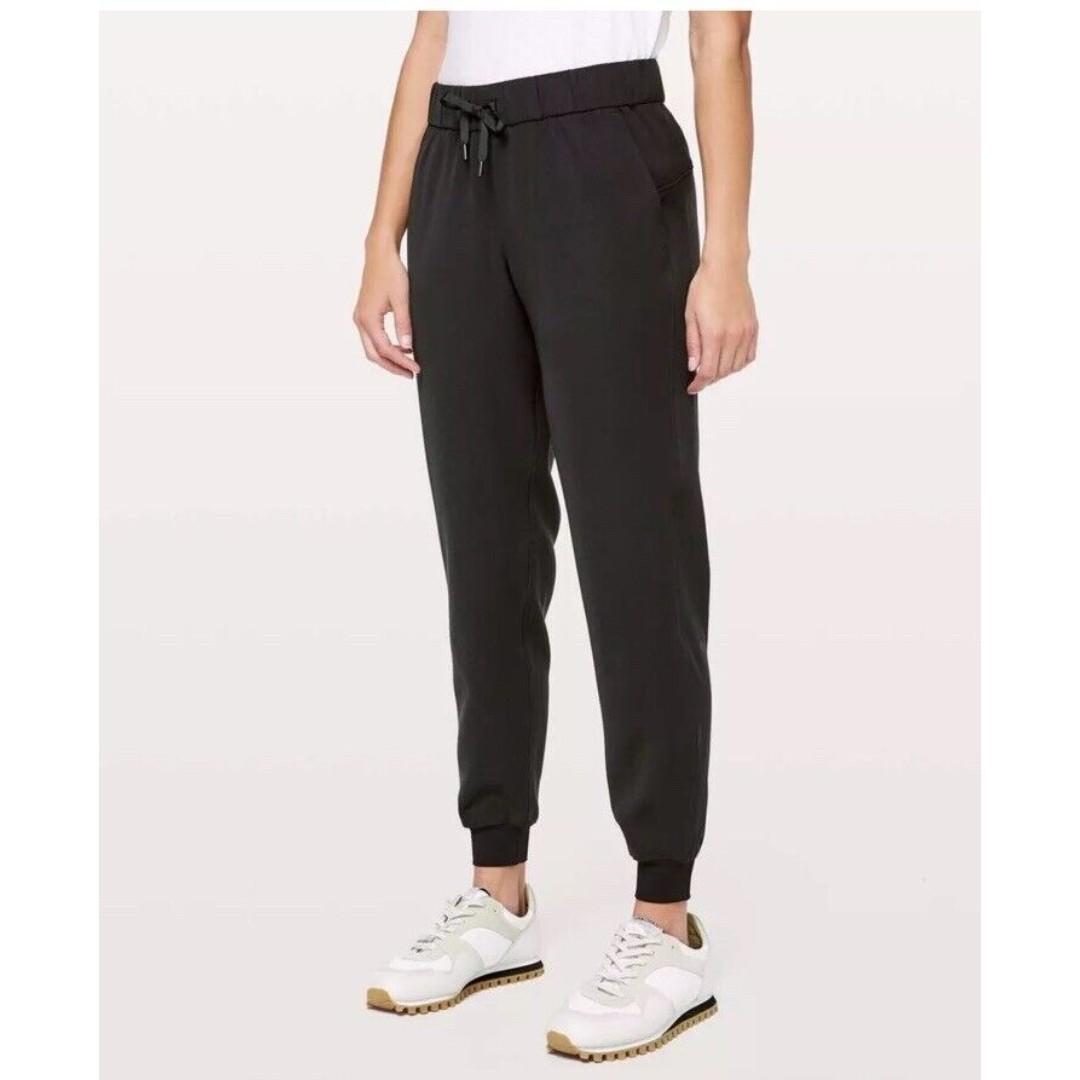 Lululemon On The Fly Jogger Size 2 Black Athletic Pants 29” Travel Woven W5BZDS