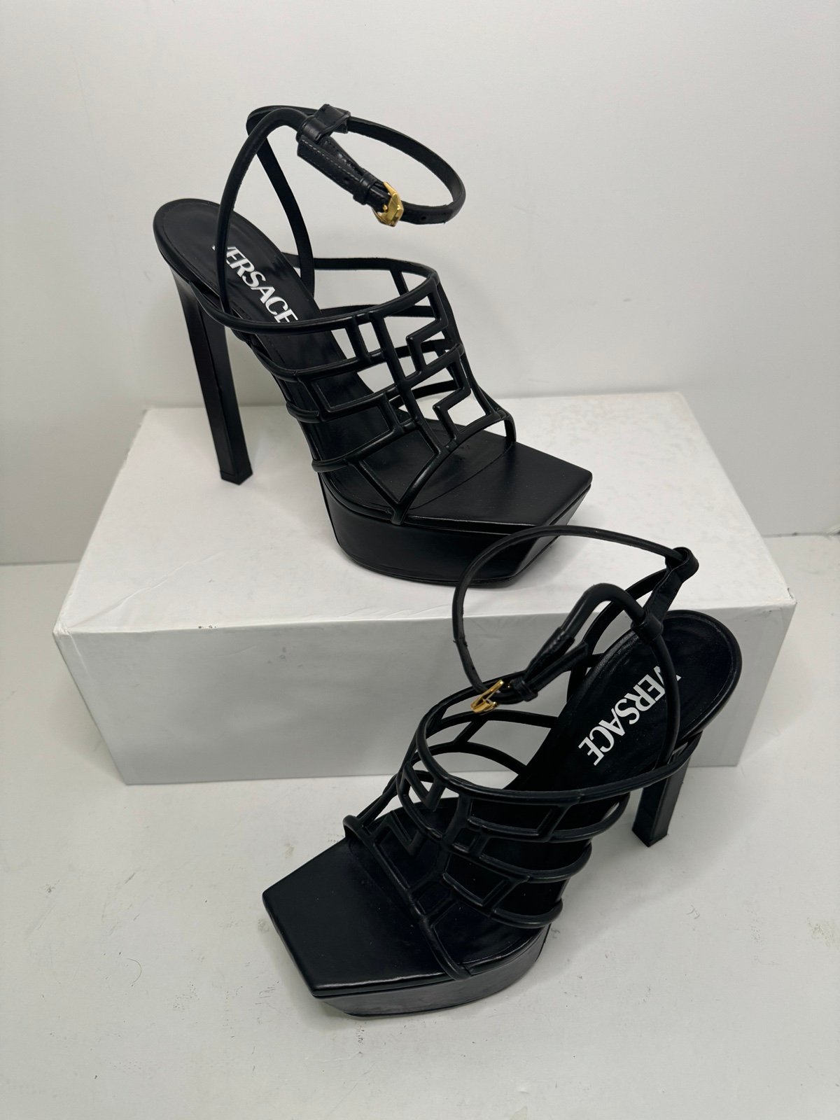 Versace Greca Maze Greek Key Black Strappy Platform Sandals Pumps 1275