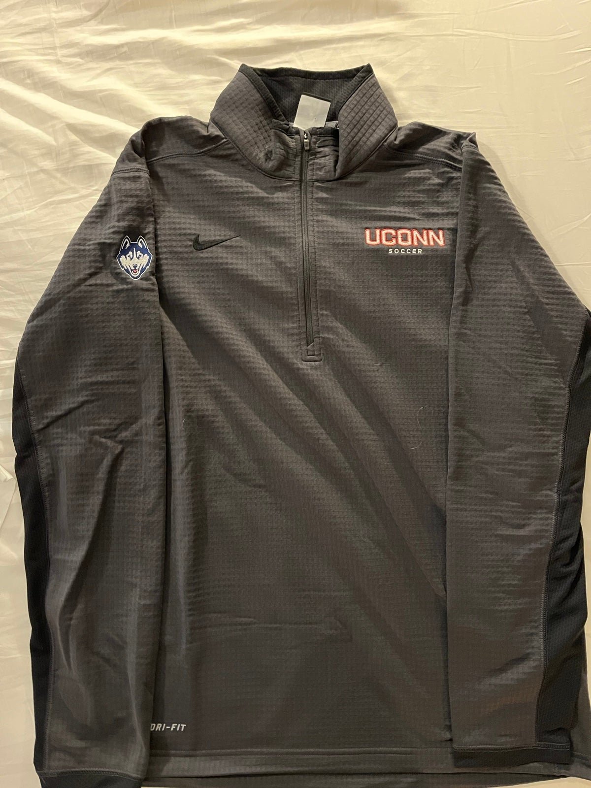 Nike Shield Windbreaker & Pullover