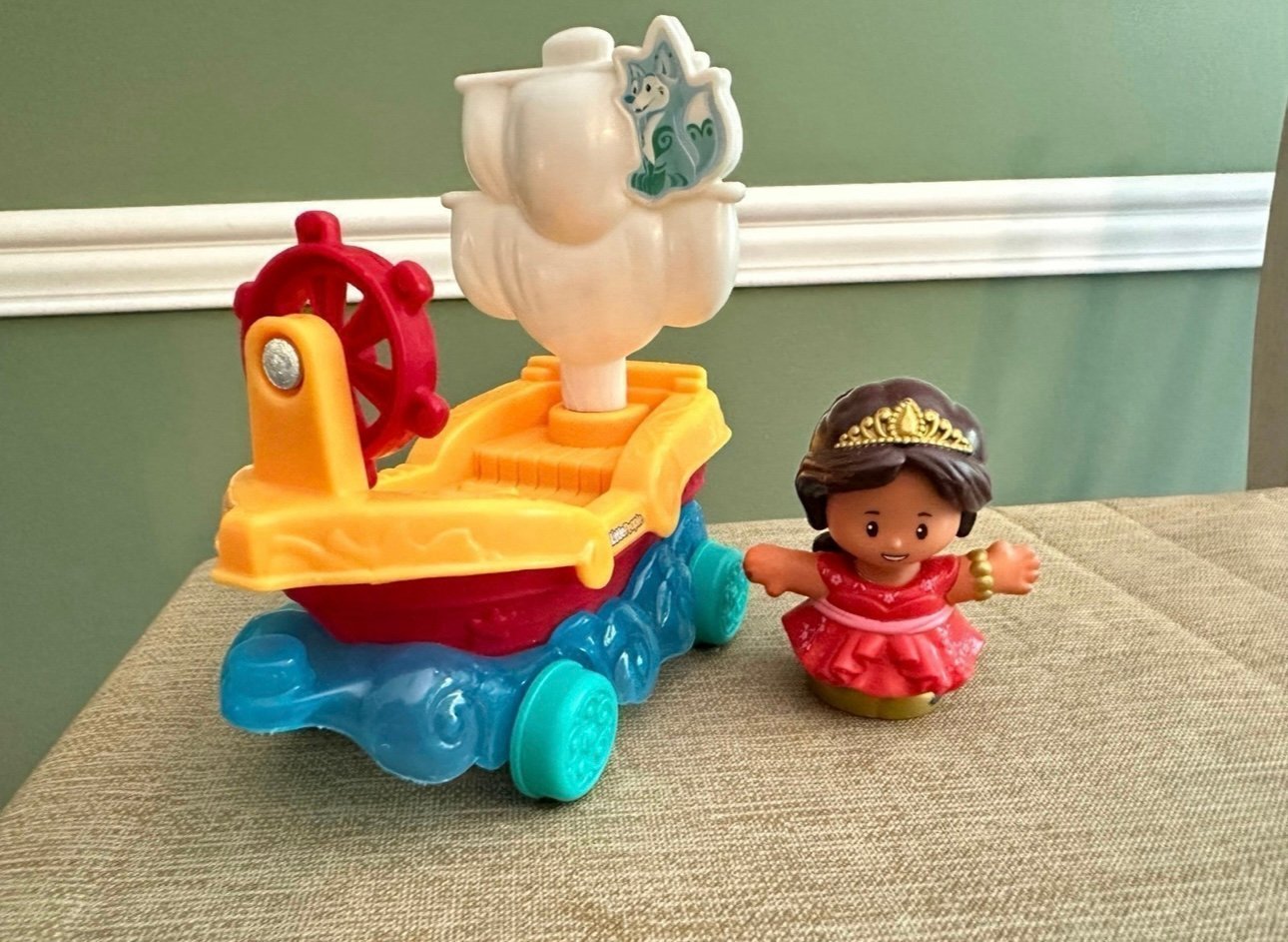Elena of Avalor Princess Parade Float Disney (SOLD) to Kendal