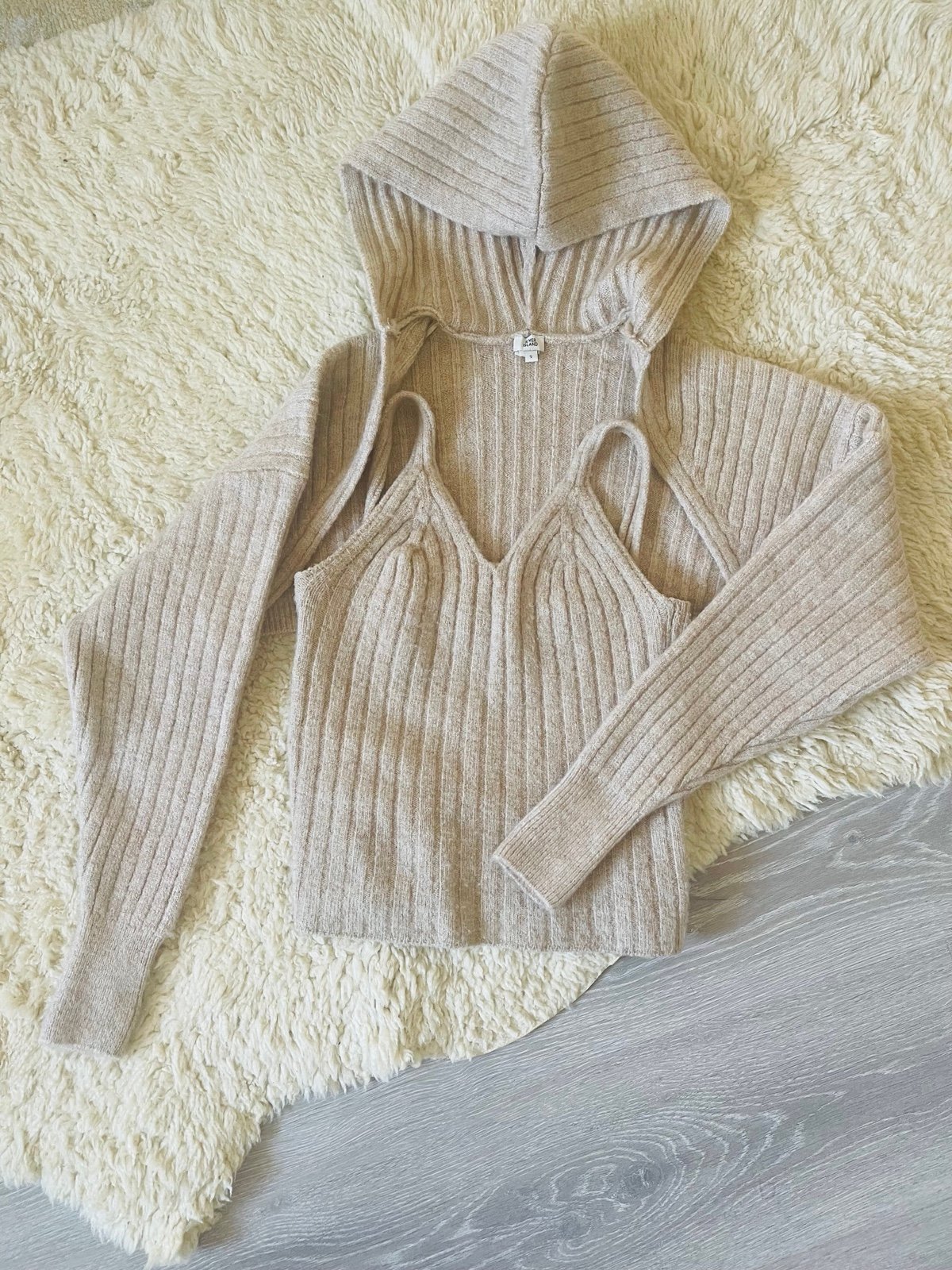 River Island UK brand Beautiful and cozy two pieces sweater set