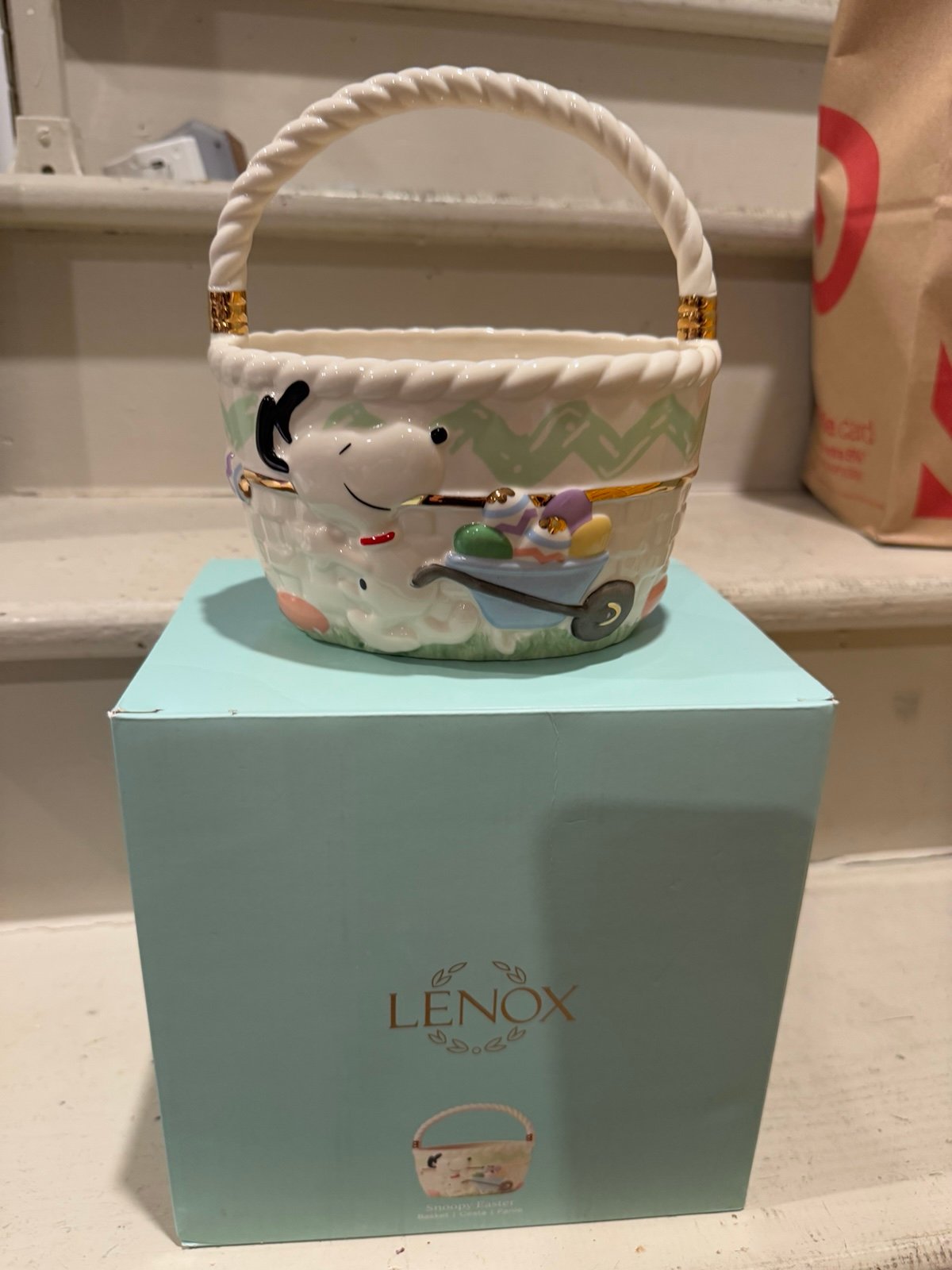Lenox peanuts snoopy Easter basket new