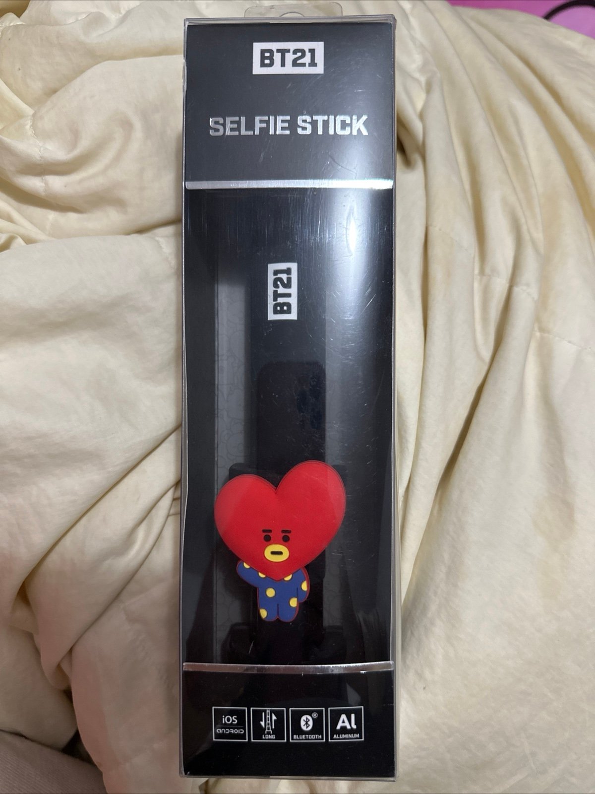 BRAND NEW Official BT21 Tata Bluetooth Selfie Stick BTS V Taehyung KPOP