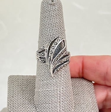Vintage Sterling Silver Marcasite Open Flowing Lines Ring SR-2833