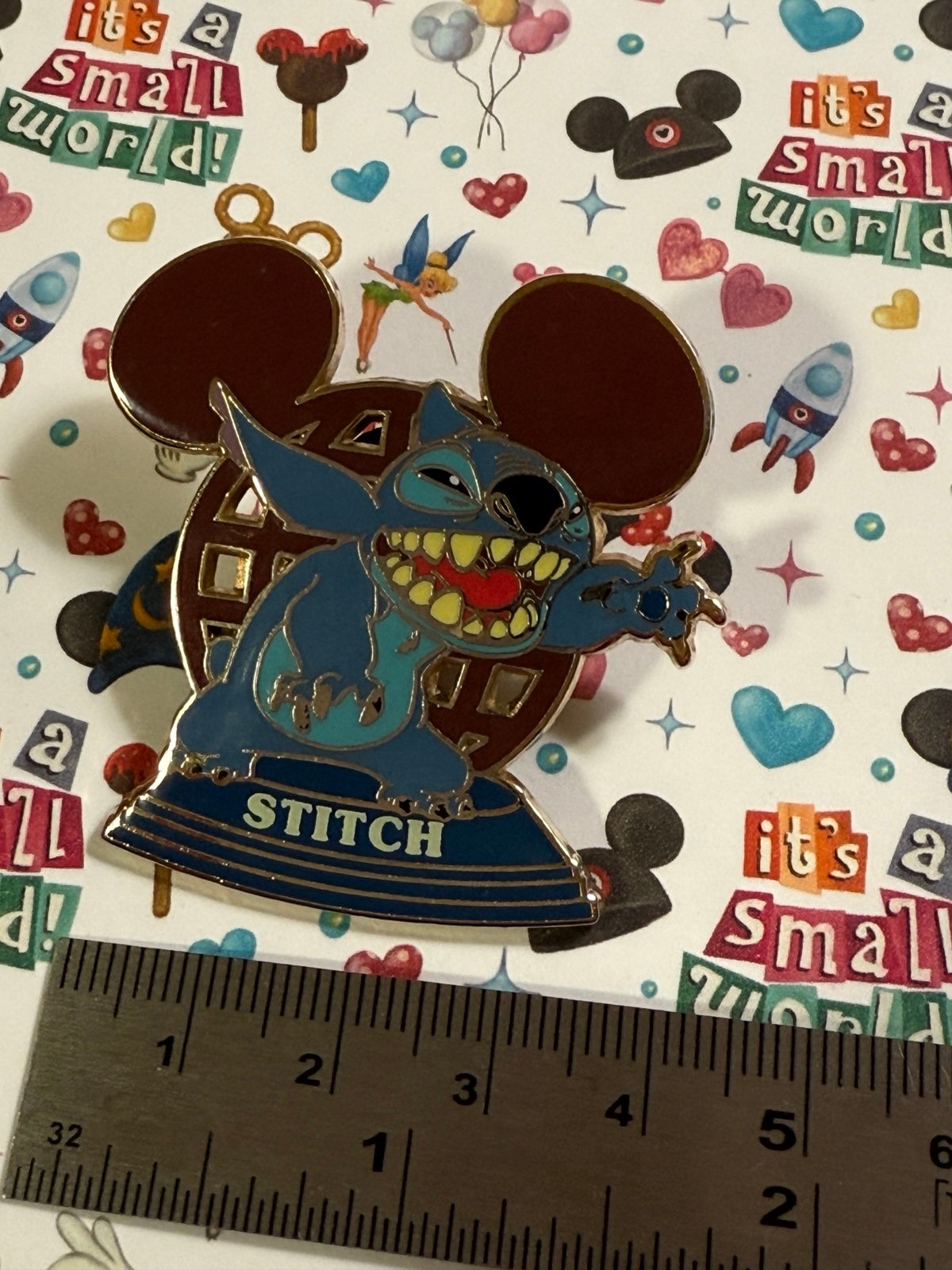 2009 Mickey ears icon Stitch Disney Pin limited addition 3500