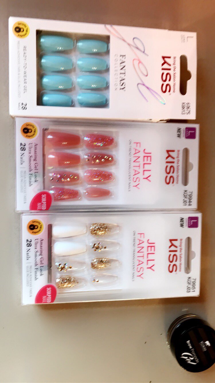 KISS nail bundle