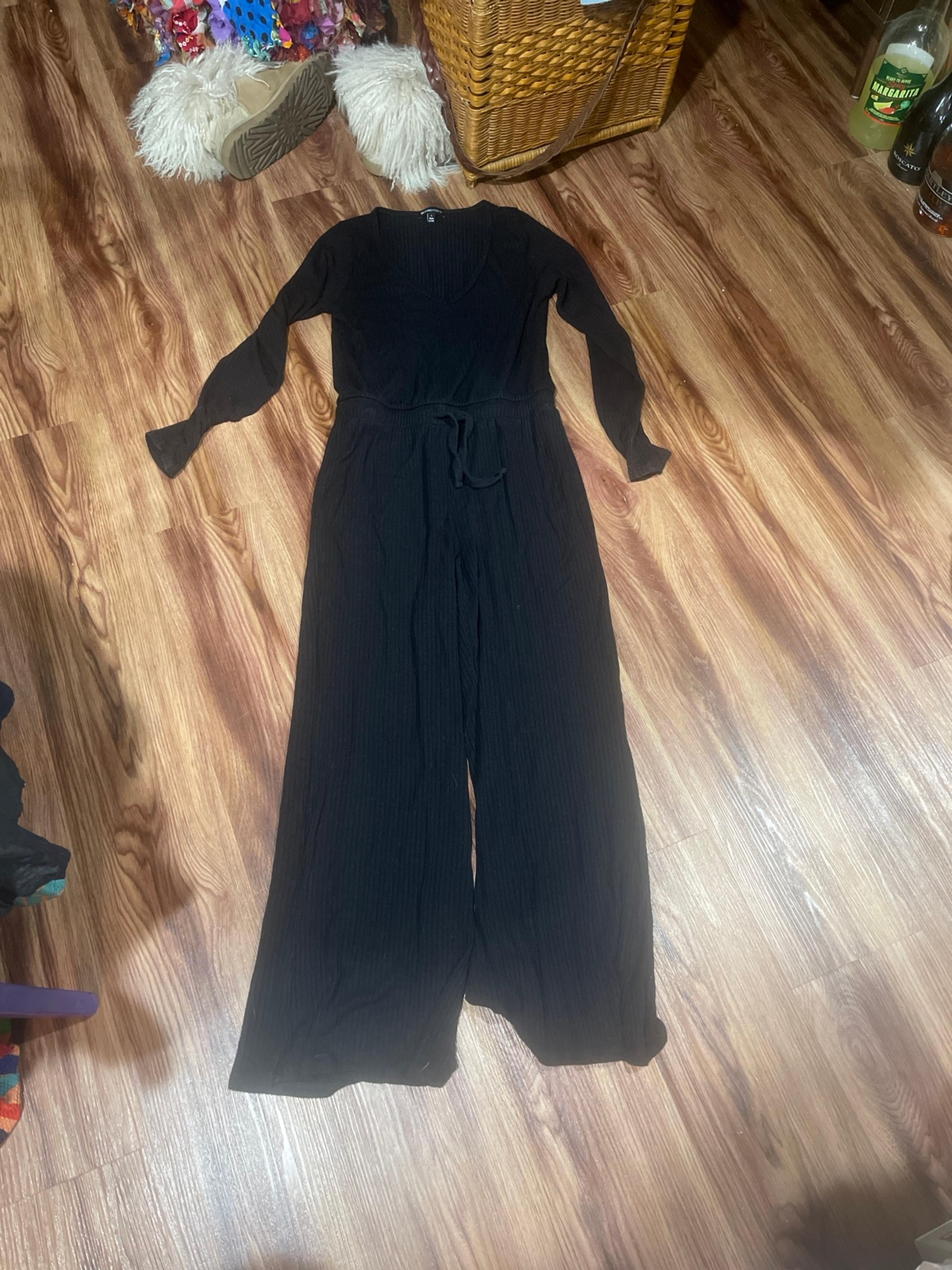 Beyond Yoga Long Sleeve Romper Jumpsuit Small Black