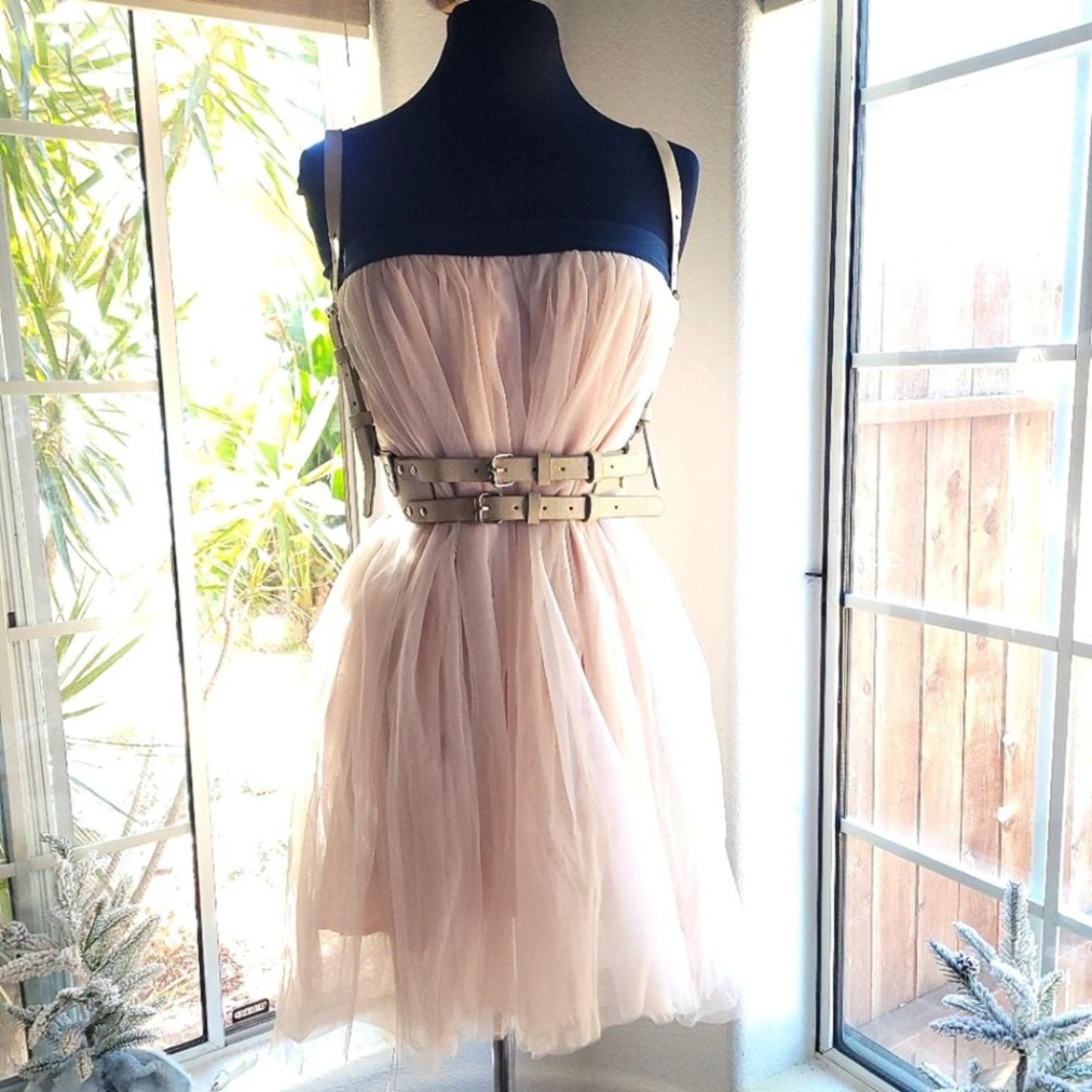 EUC A&F MIDI TULLE SKIRT/DRESS