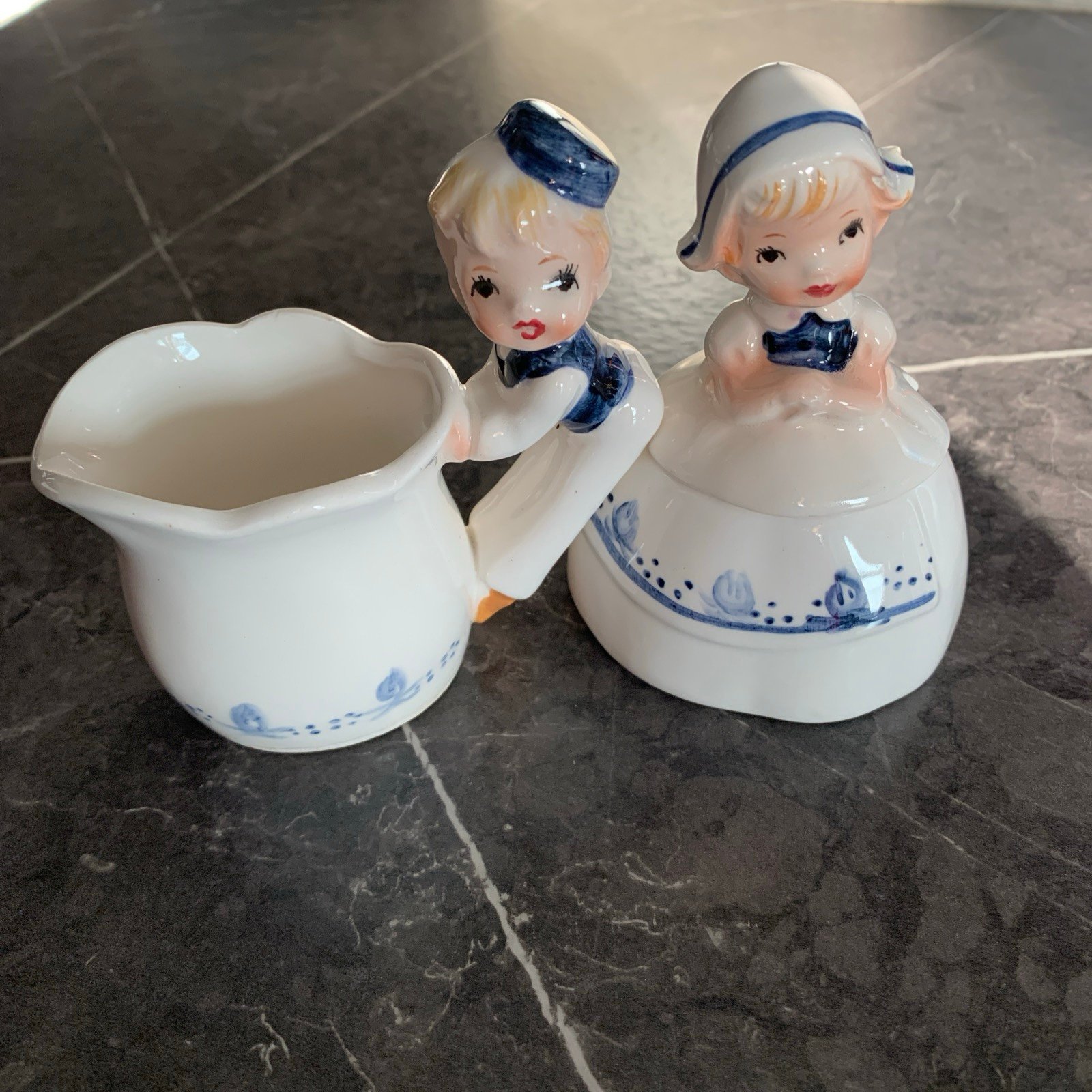 Vintage Dutch Boy And Girl Enesco Sugar Bowl Creamer Jar Pitcher w/ Spoon E-5817