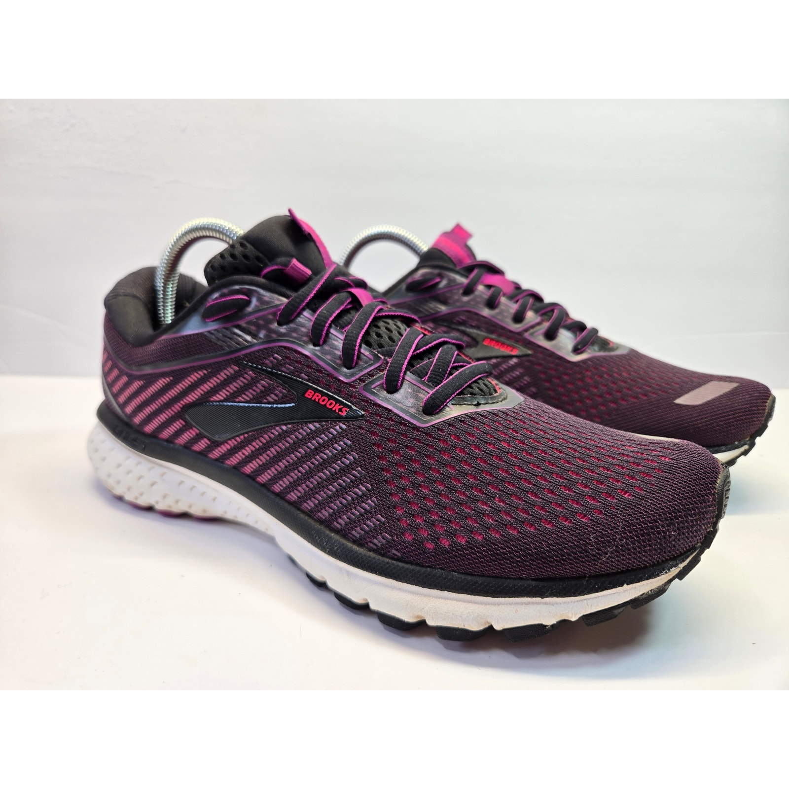 Brooks Womens Ghost 12 1203051B063 Purple Black Running Shoes Lace Up Size 9.5 B
