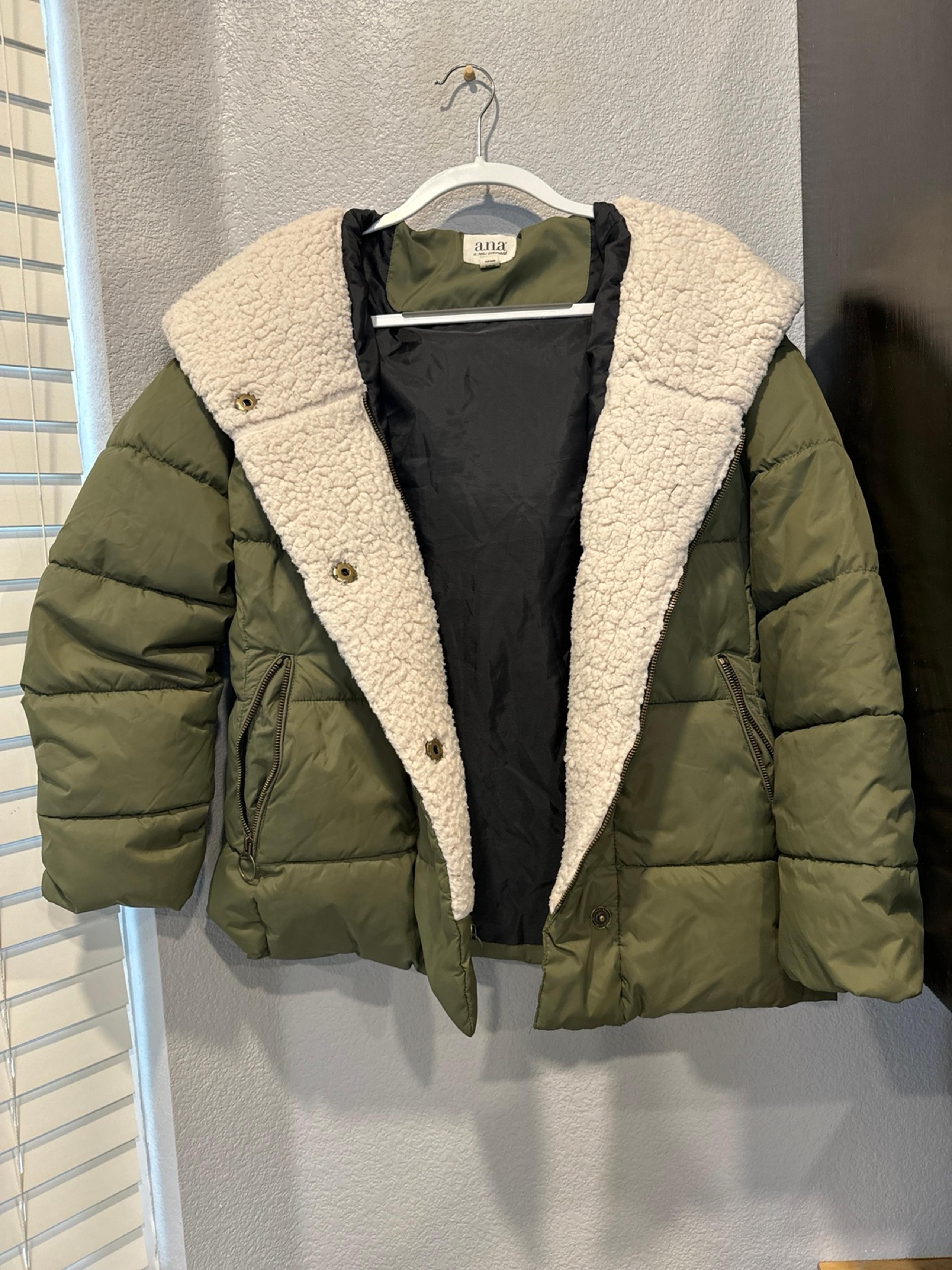a.n.a. Winter Jacket