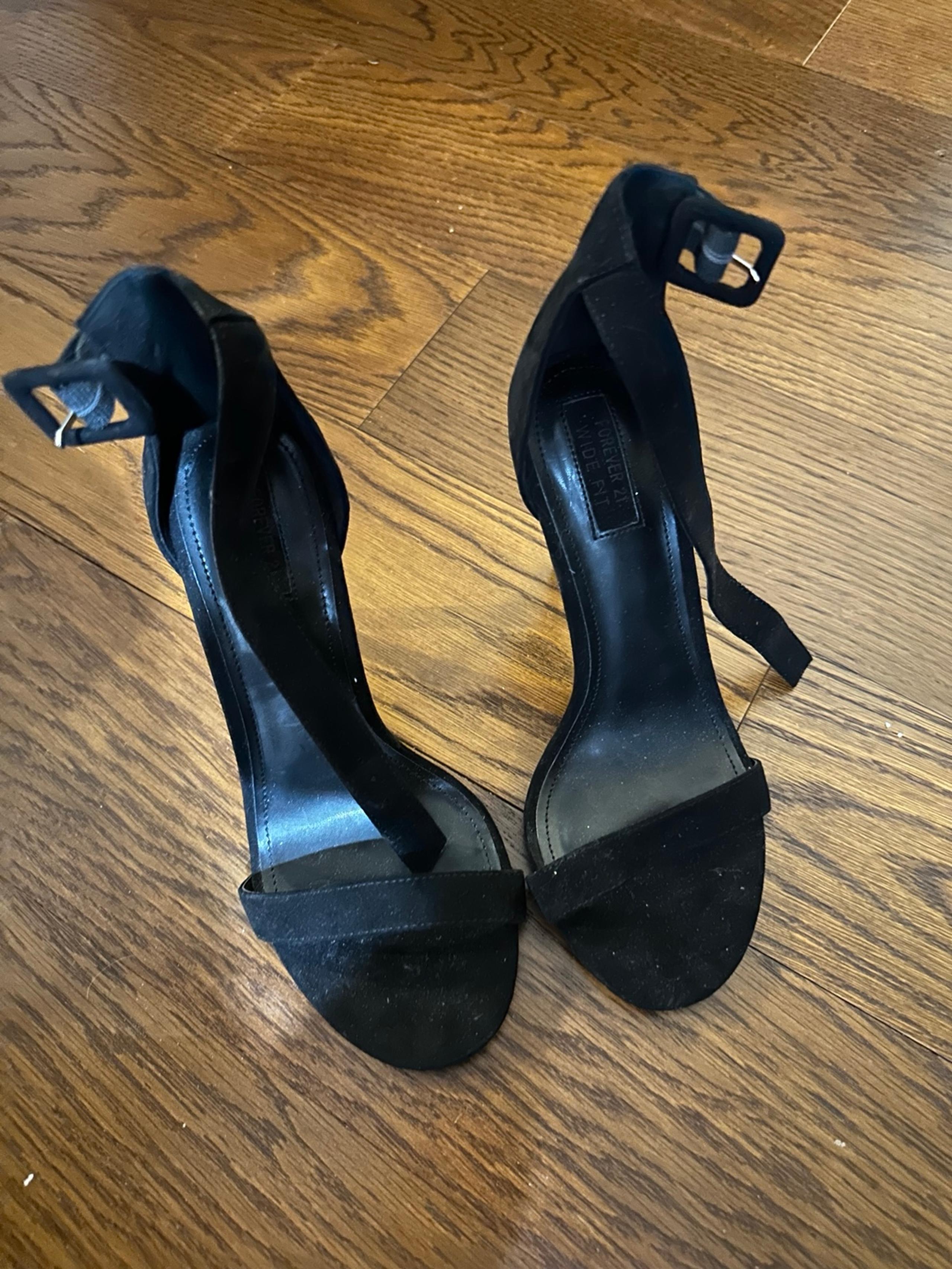 Black Velvet Like Strappy Heeled Sandals