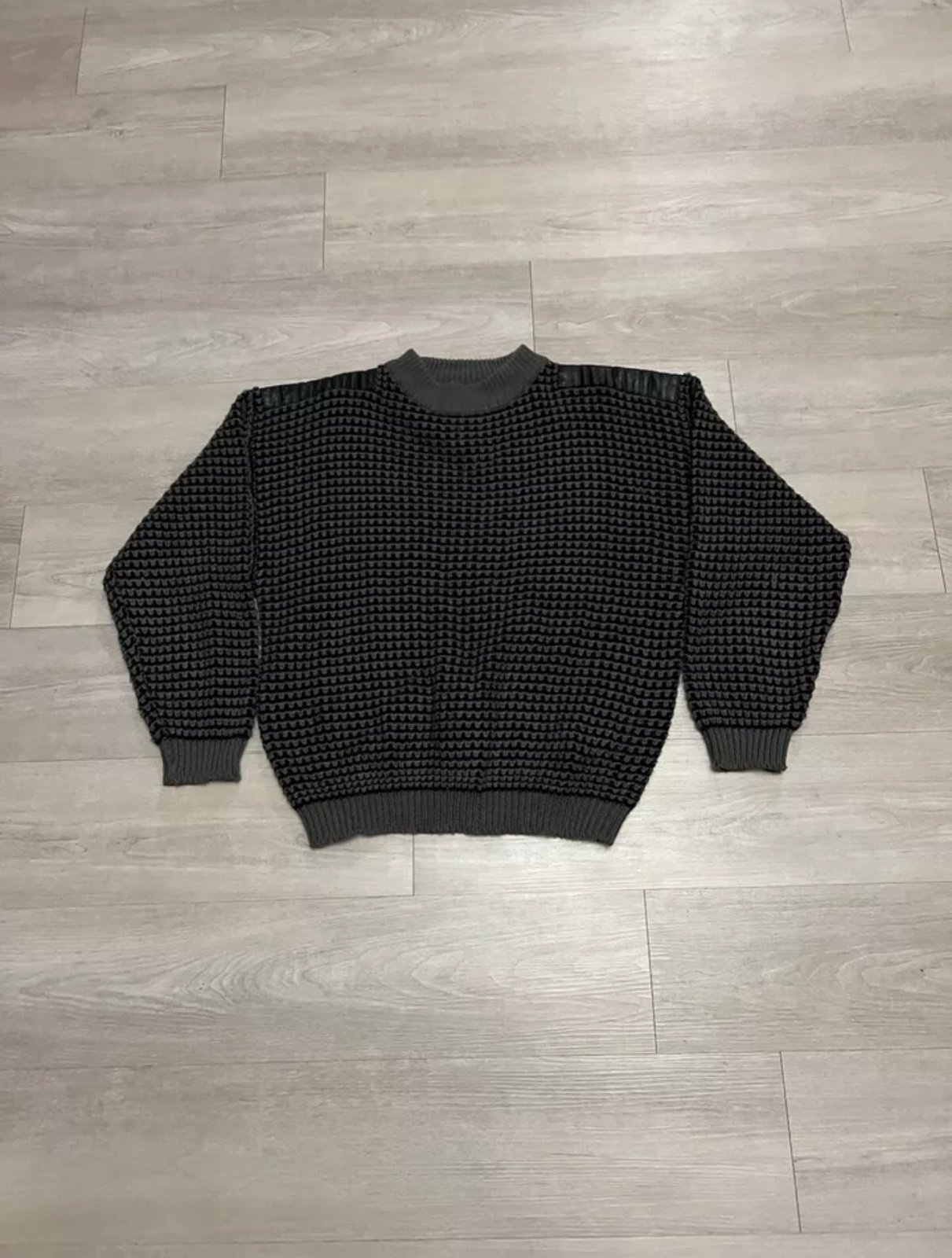 Vintage 90s Thick Knit Leather Patch Heavyweight Crewneck Sweater