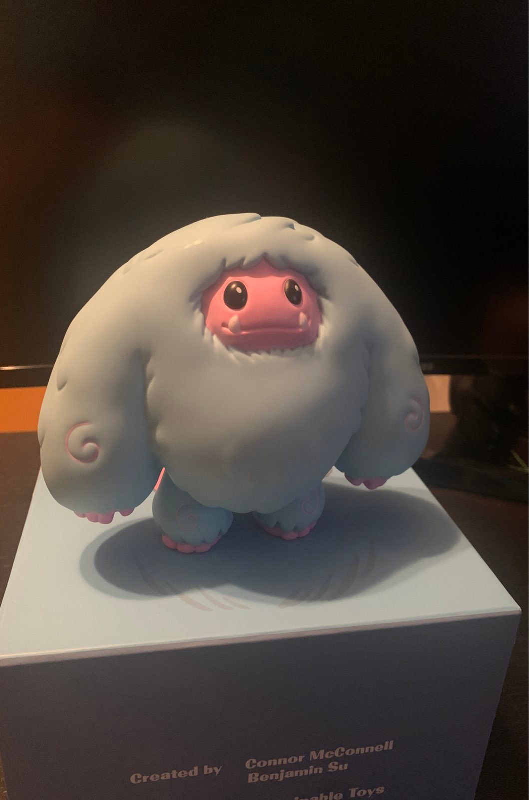 Reverse Cotton Candy Chomp Figure