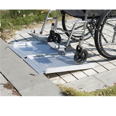 3' folding wheelchair ramp