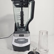 Ninja Professional System 1100 Blender Model BL66330 With Smoothie Attachment