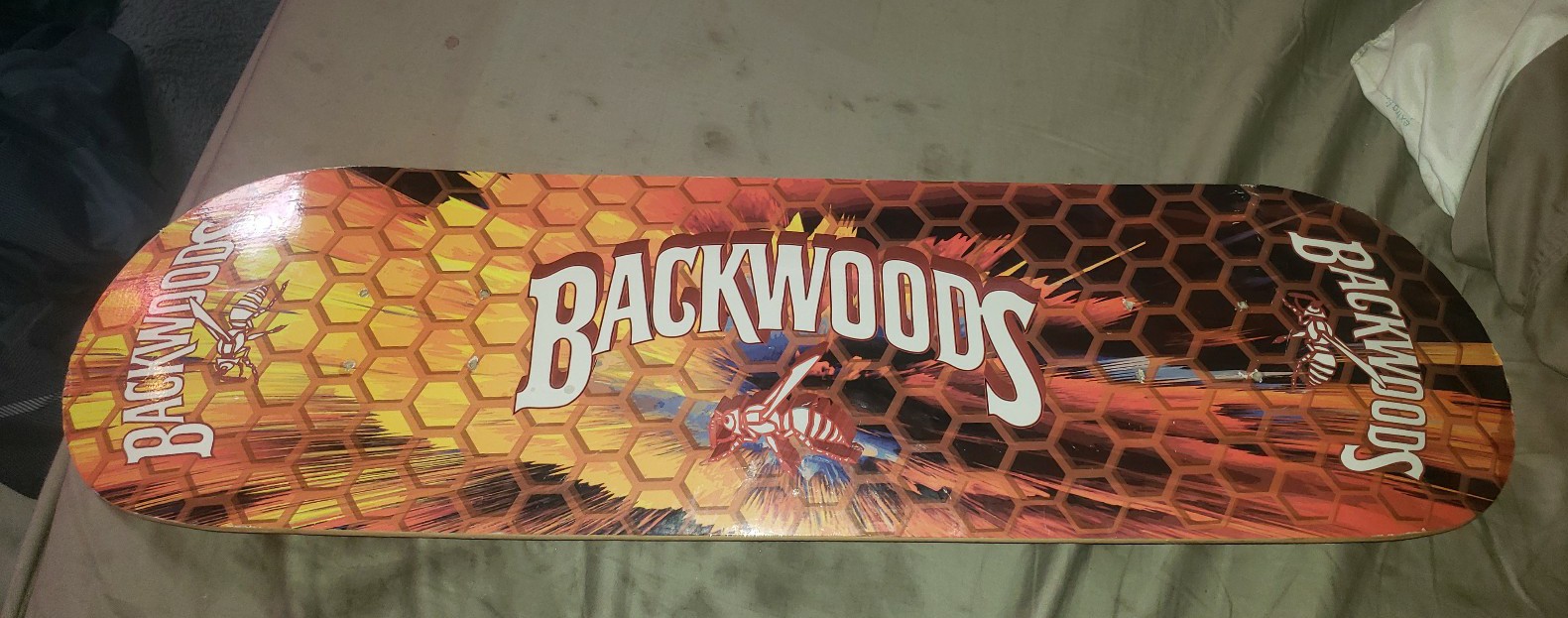 Backwoods Skateboard Deck RARE Yellowjacket Bee BACKWOODS Cigars Honeycomb