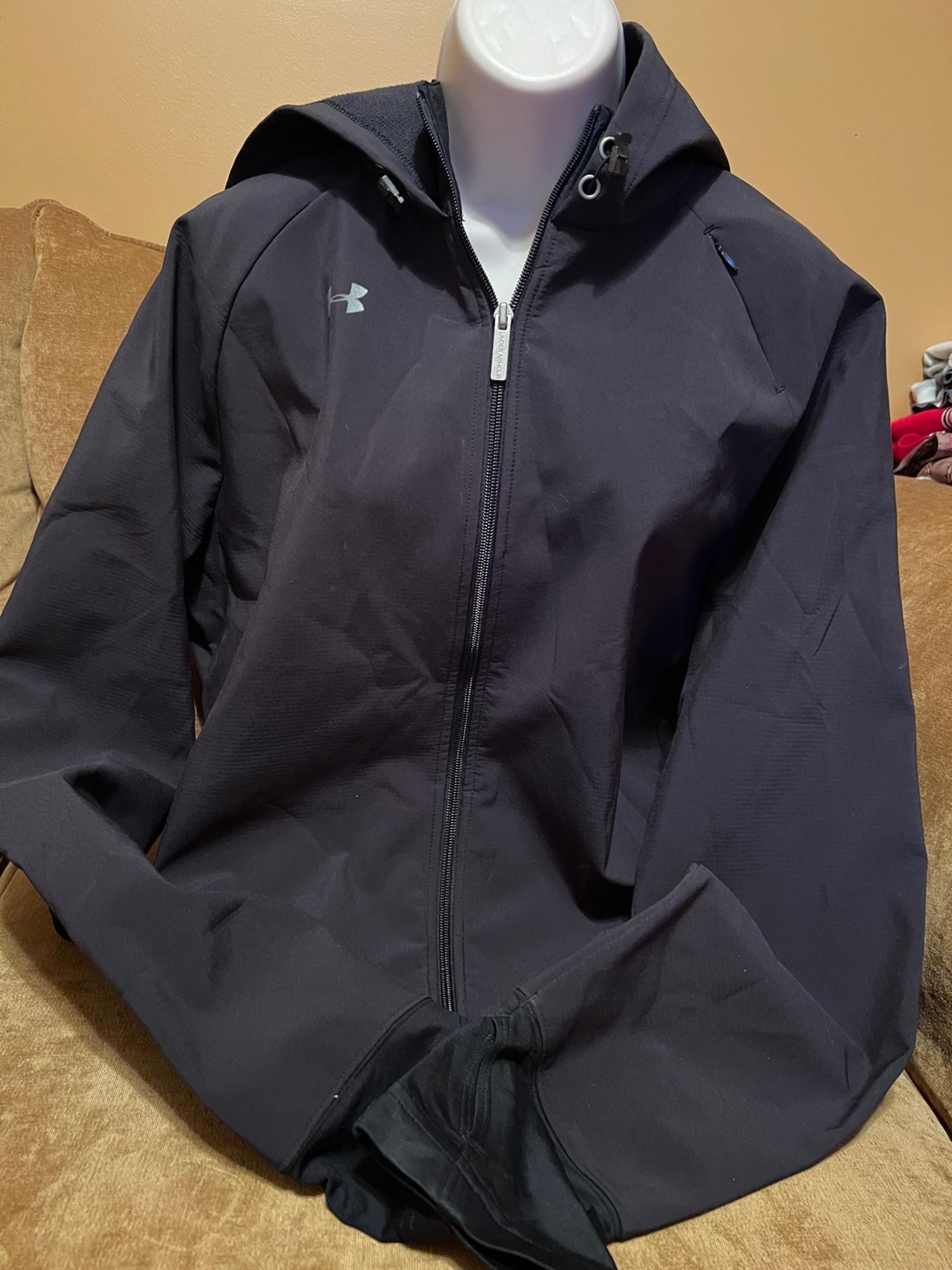 Under Armour Jacket Womens black running coat XL windbreaker