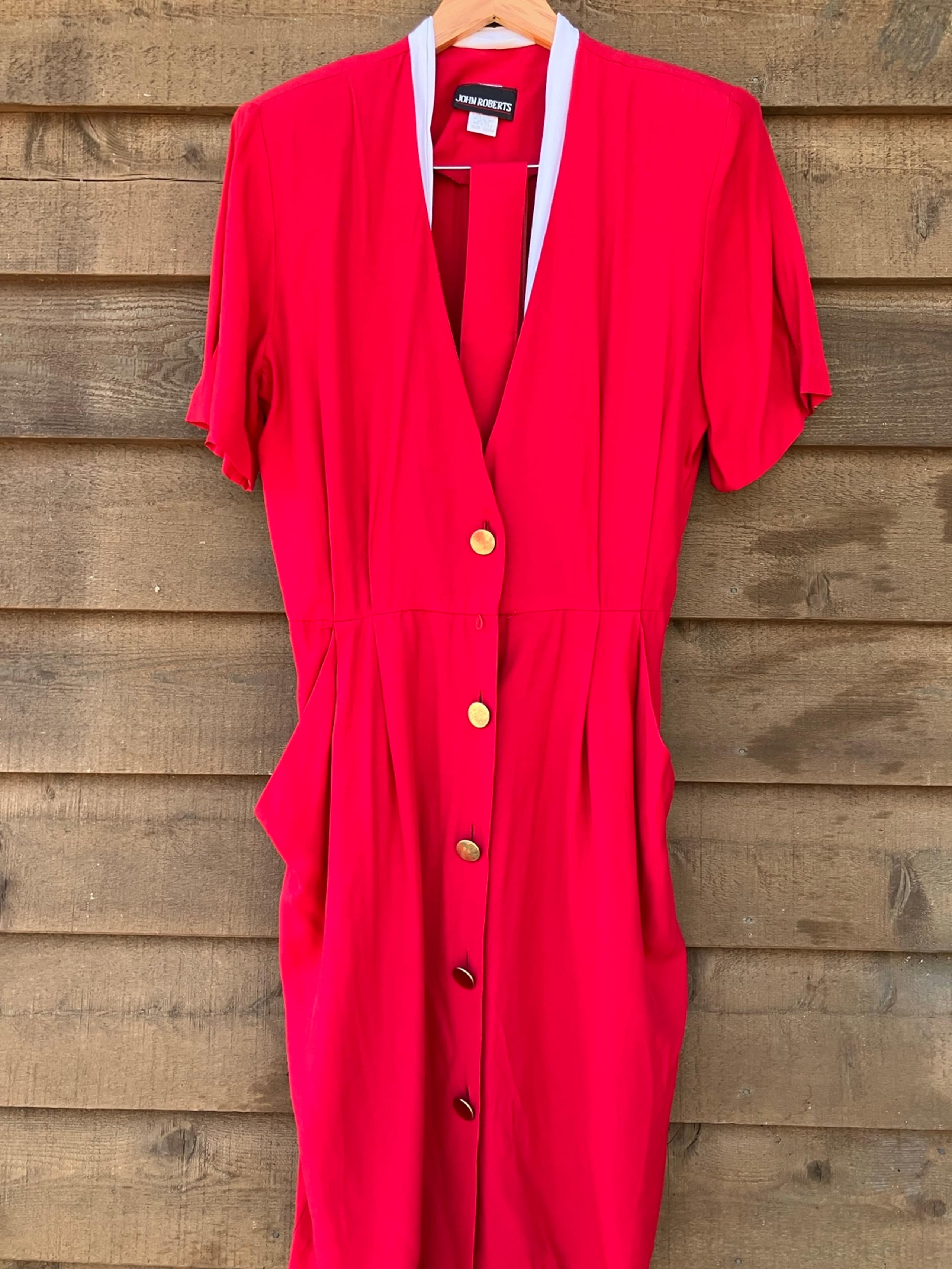 John Robert’s Women’s Dress Vintage 1980s Red Short Sleeve Size 13/14 With Belt