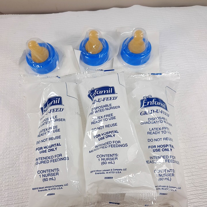 Enfamil 3 sets standard flow soft nipple & Grad-u-feed graduated nurser bottles