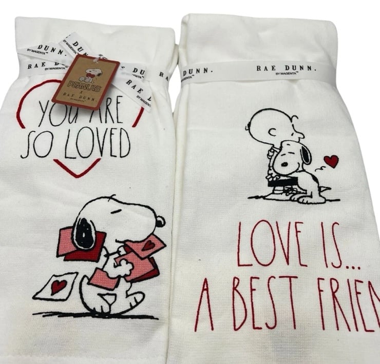 Rae Dunn 4 Pack Charlie Brown & Snoopy Valentines Kitchen Towel Set NWT 2024