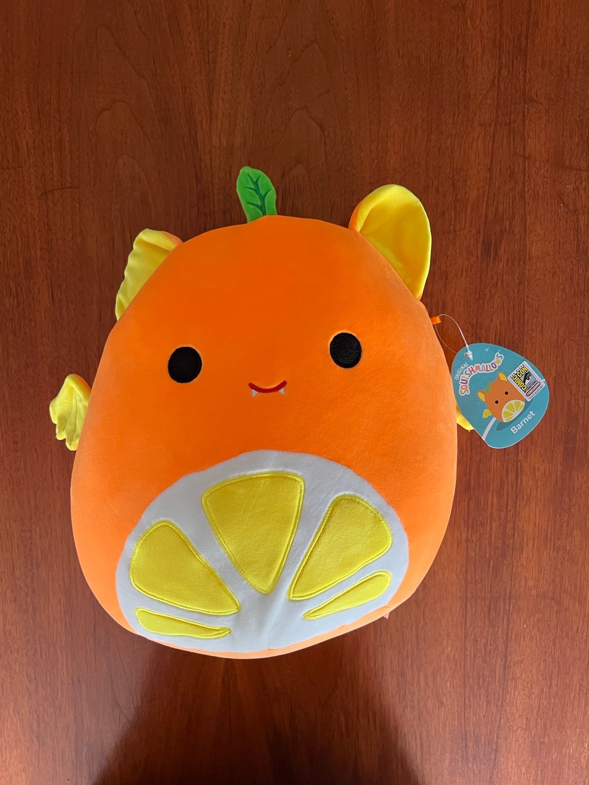 SDCC 2023 UCC Exclusive Barnet Orange Circus Fruit Bat Squishmallow Glow