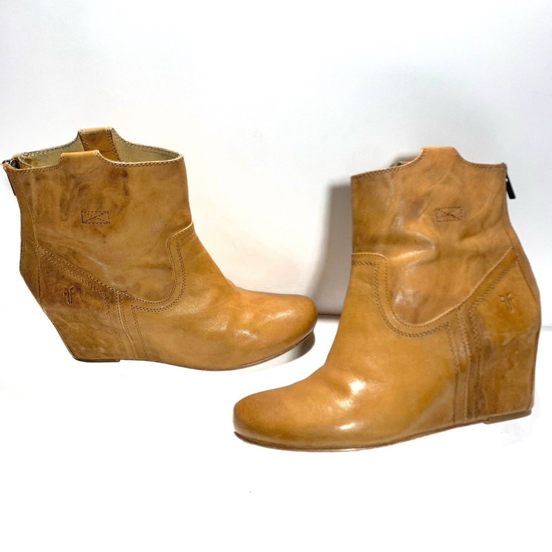 FRYE carson leather cognac hidden wedge western ankle boots size 9.5 womens