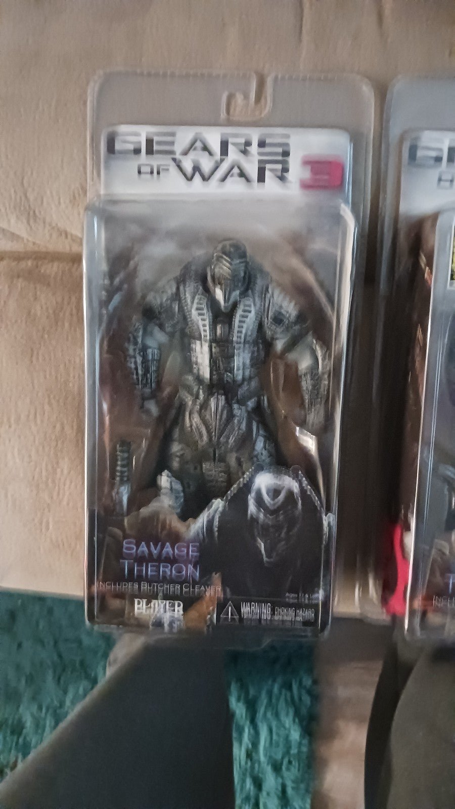 Authentic shops Neca Gears of War 3 SDCC EXCLUSIVE ELITE THERON & SAVAGE THERON Set (2