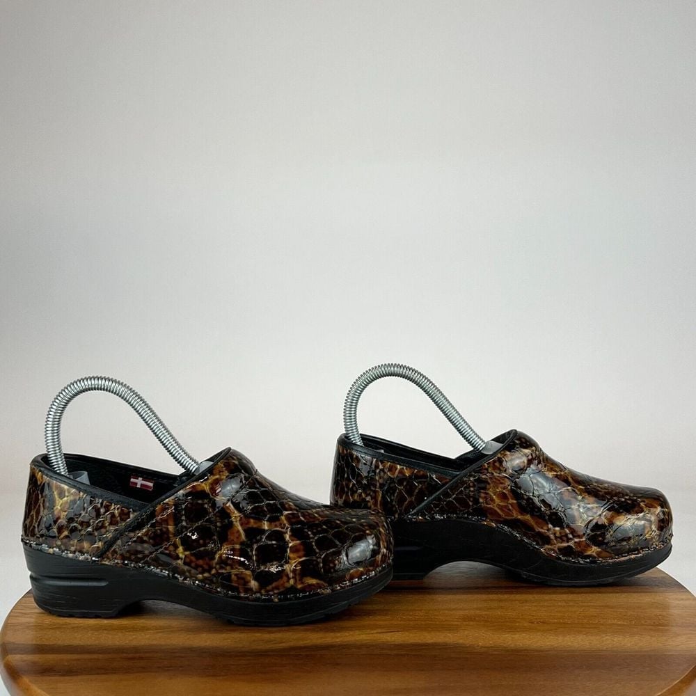 Womens Sanita Snakeskin Print Leather Comfort Clogs Shoes Size 36 US 5 M GUC