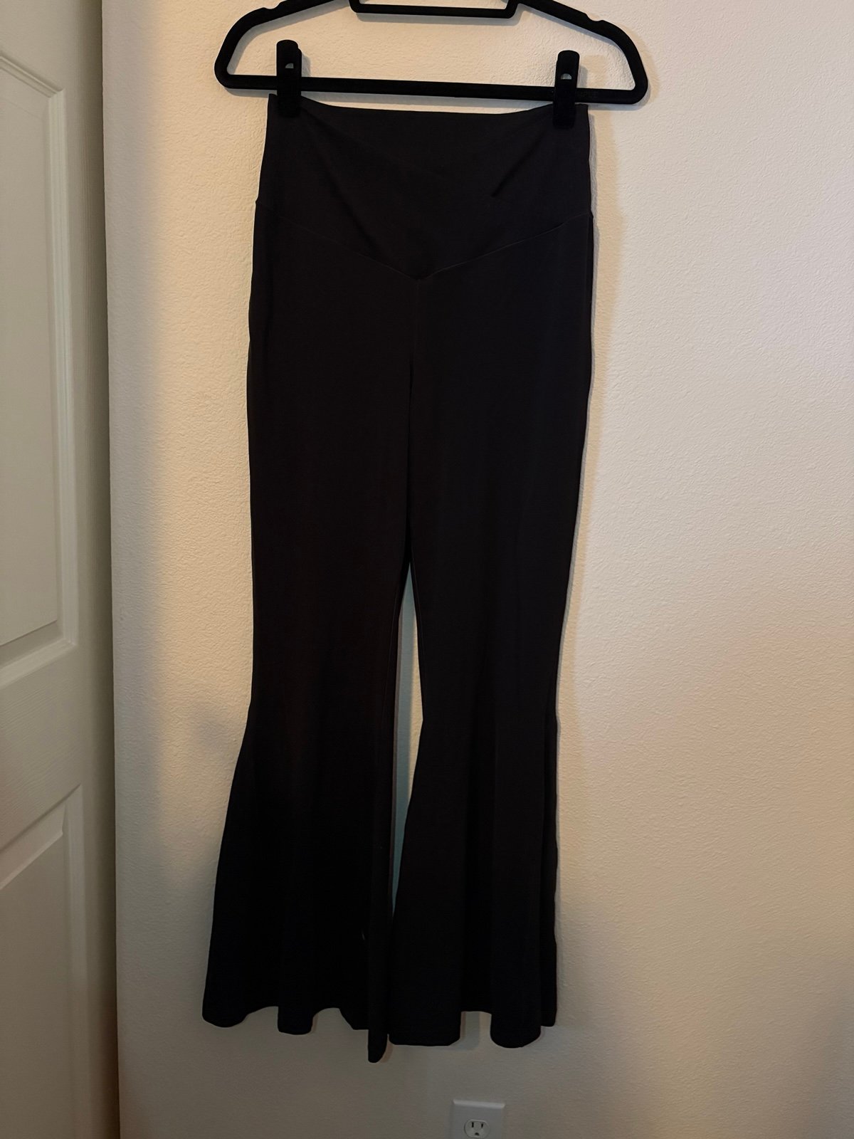 Offline by Aerie High waisted crossover flare leggings