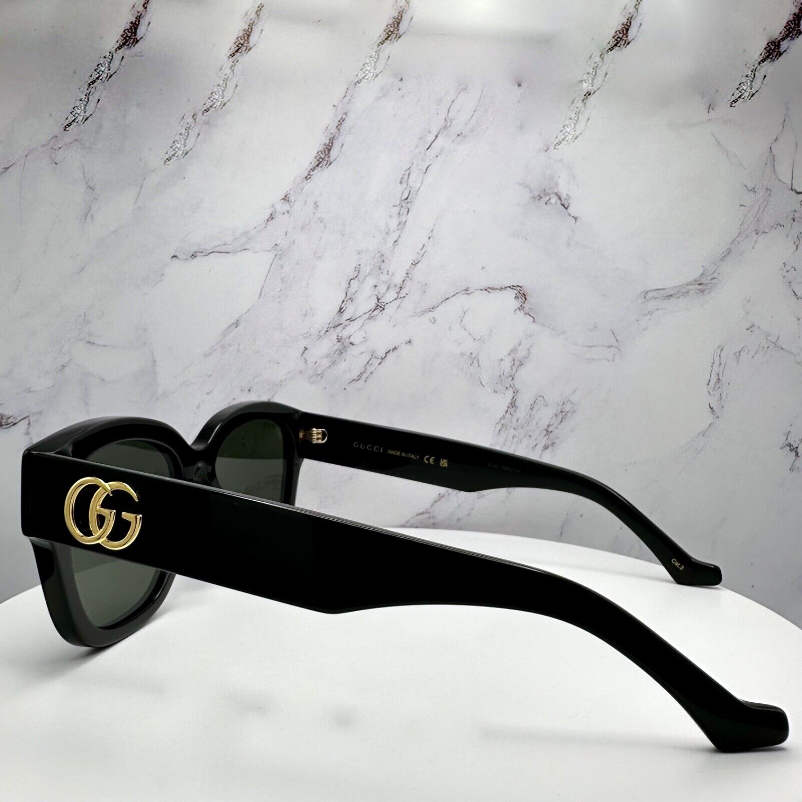 New GUCCI Sunglasses - detail