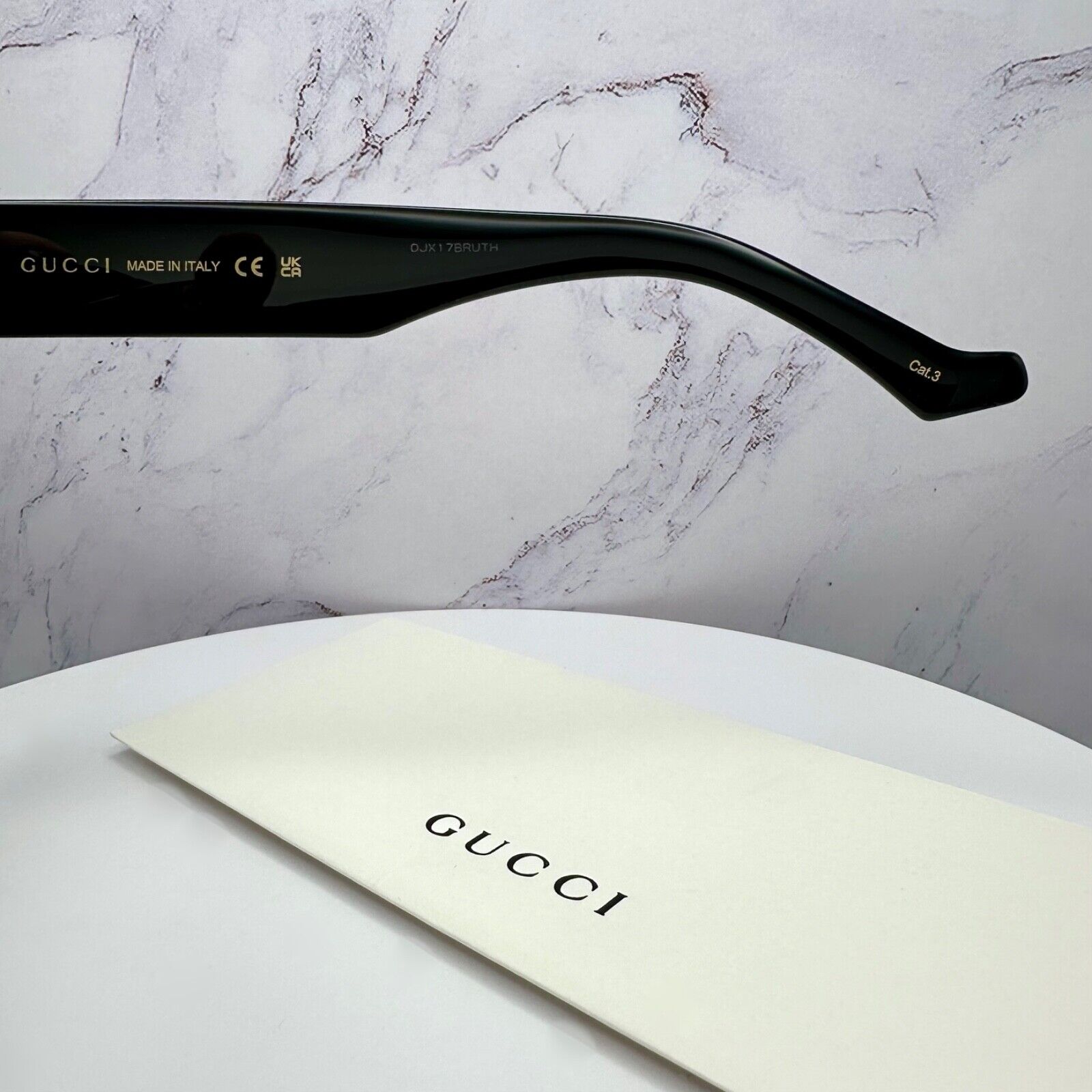 New GUCCI Sunglasses - detail