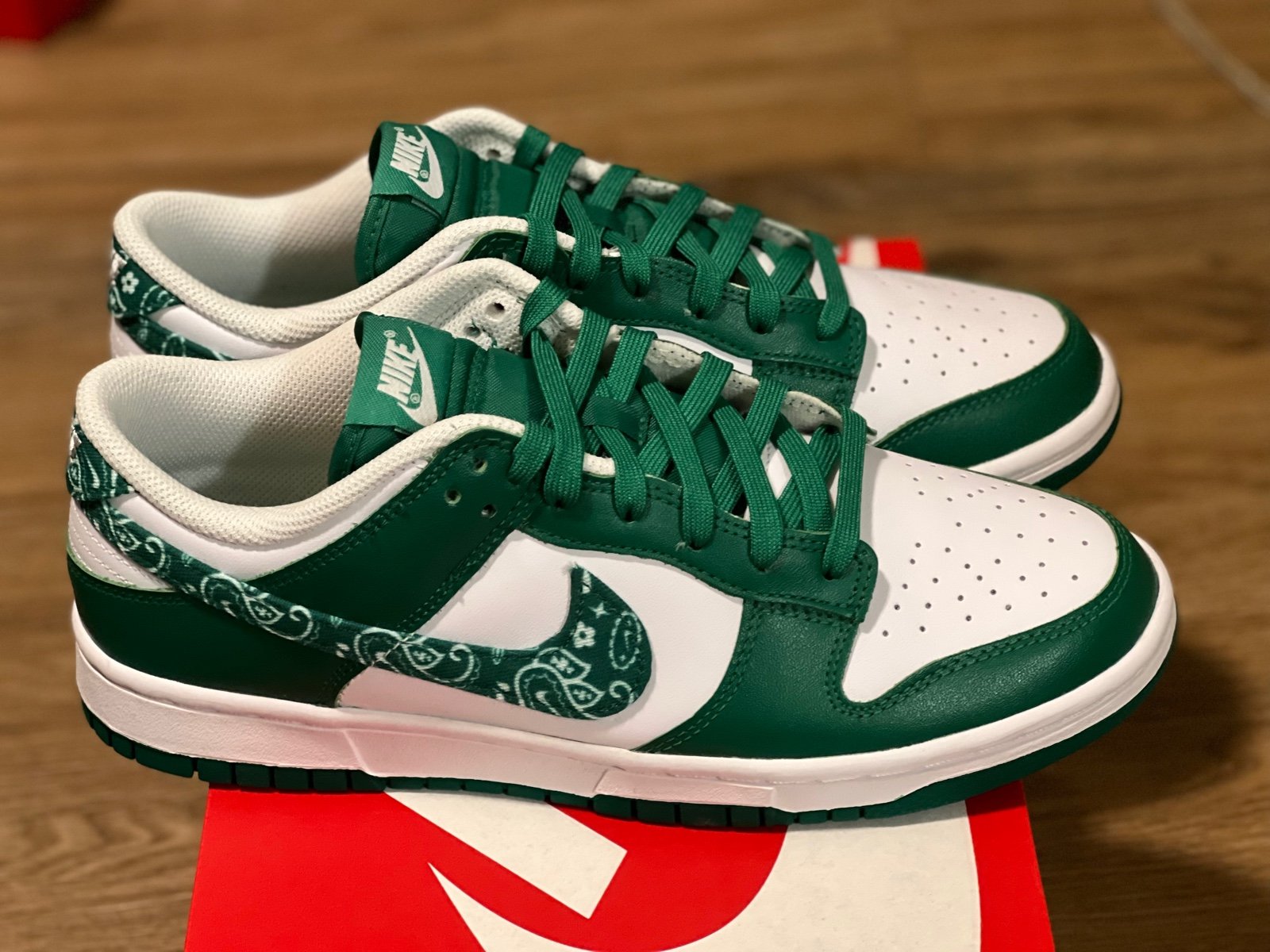 Nike dunk low green paisley