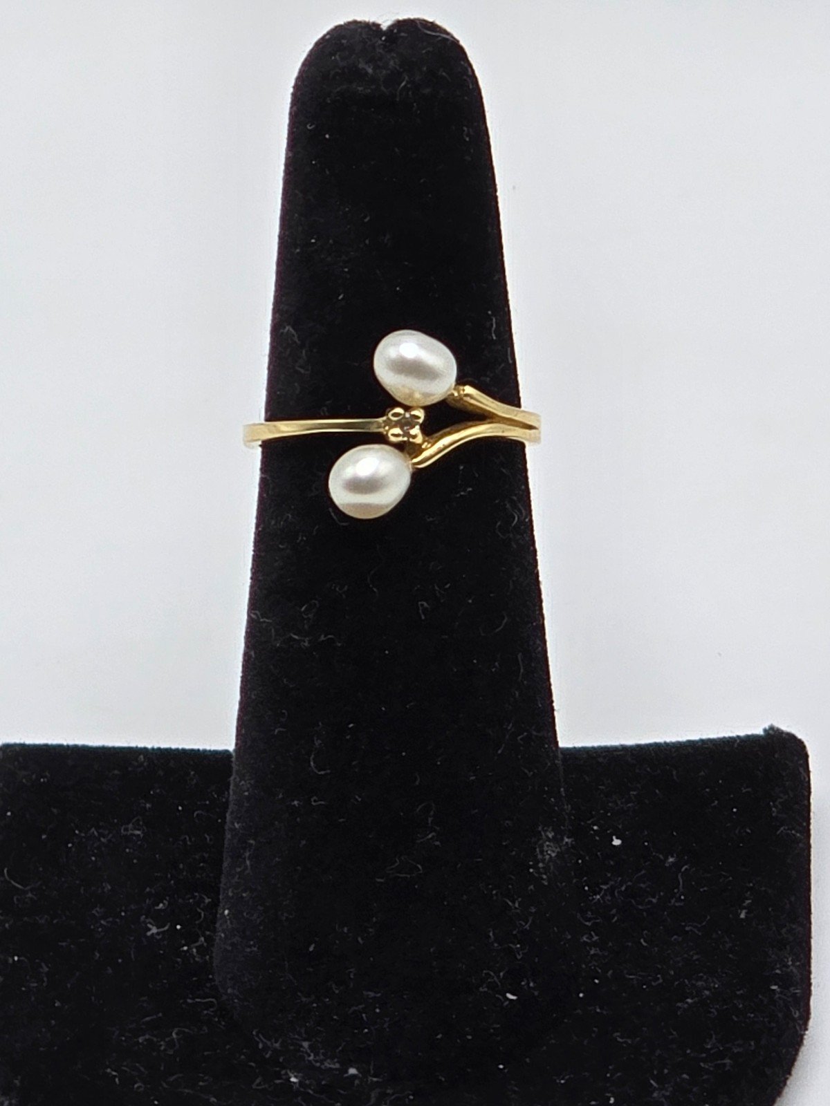 10k Pearl Diamond Accent Bypass Ring Size 6