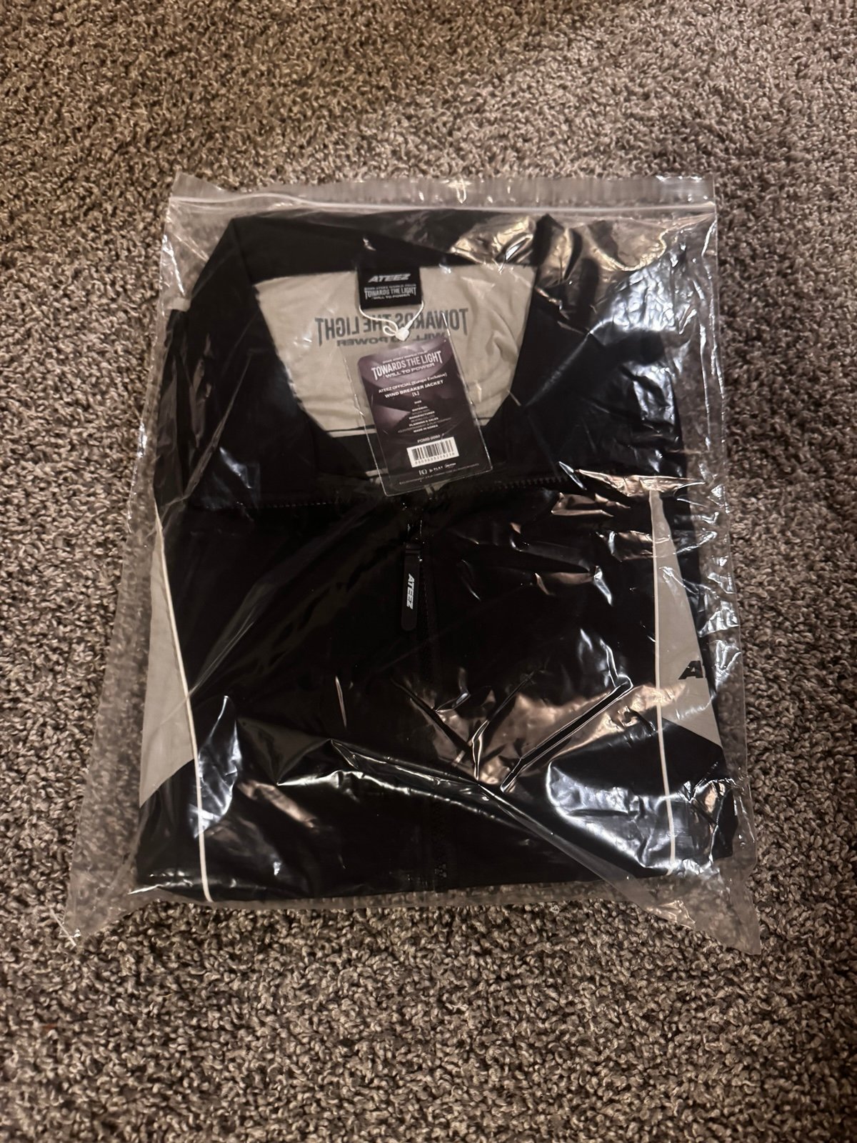 Ateez Windbreaker Tour Merch size Large
