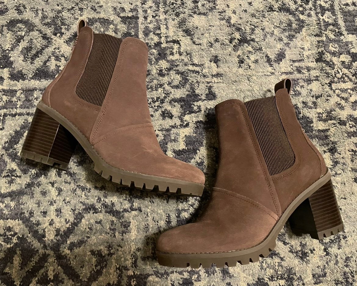 UGG Australia Chelsea Boots | Mercari