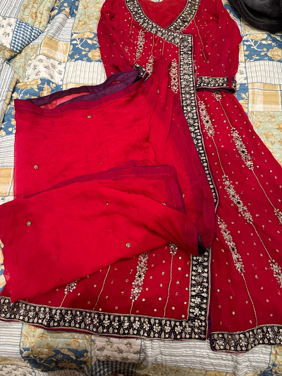 Used 3 piece wedding party dress boutique small