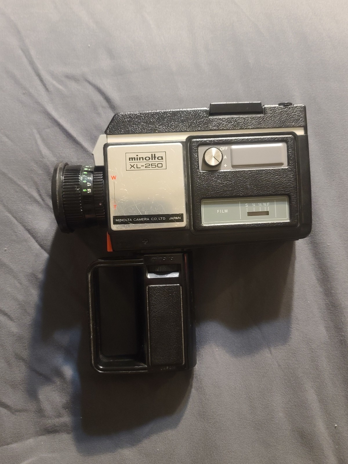Minolta XL- 250 Super 8 Camera