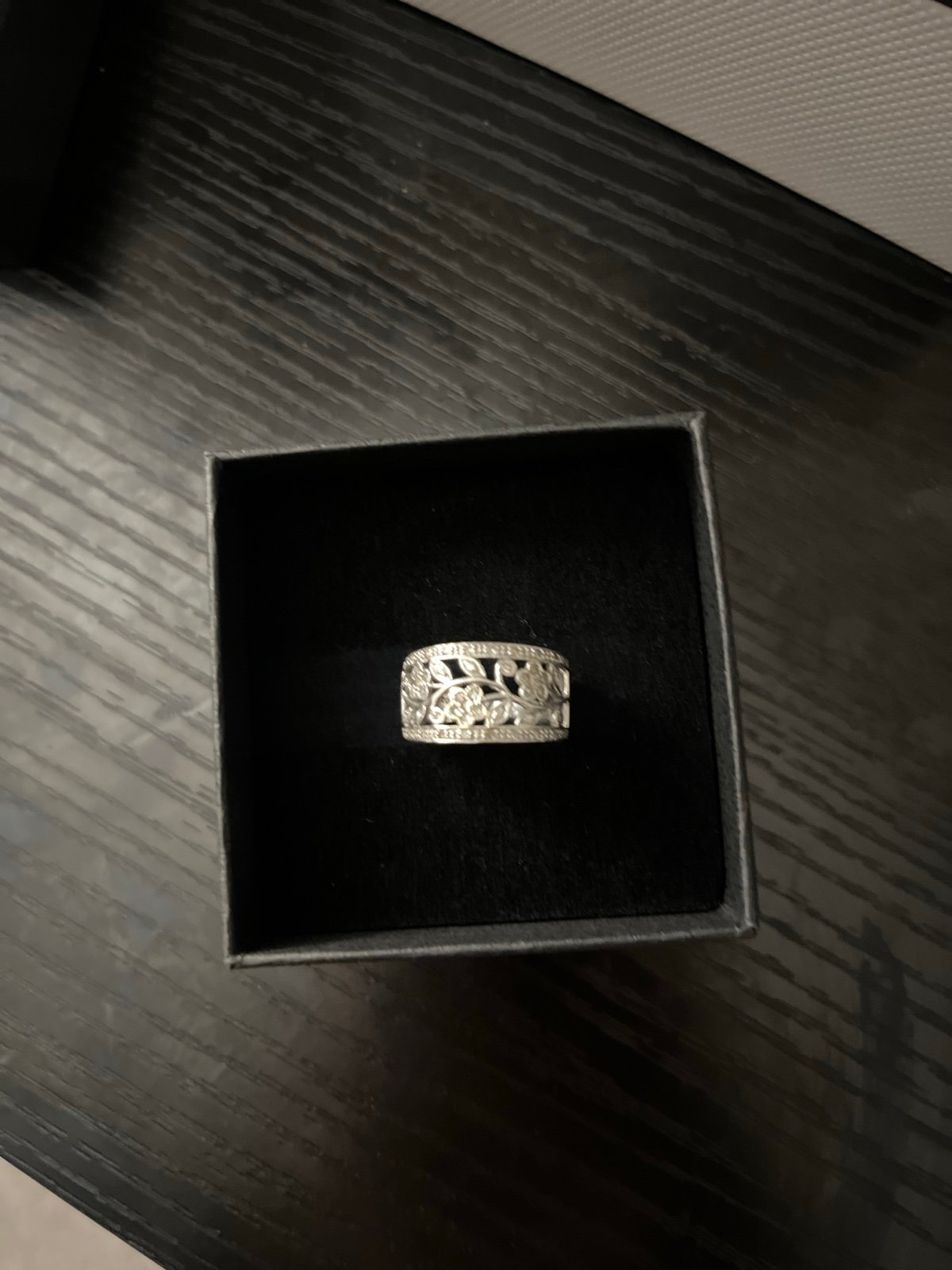 Pt20 Diamond ring